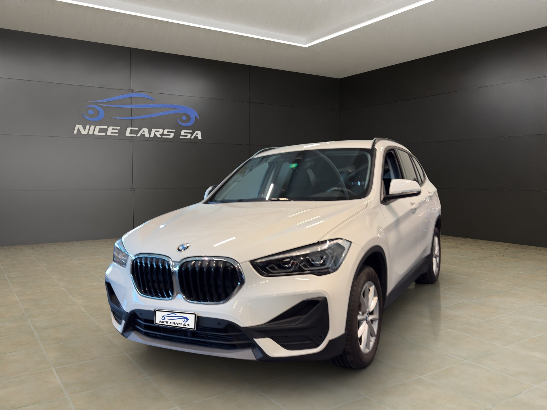 BMW X1 xDrive 18d Essential Edition Steptronic