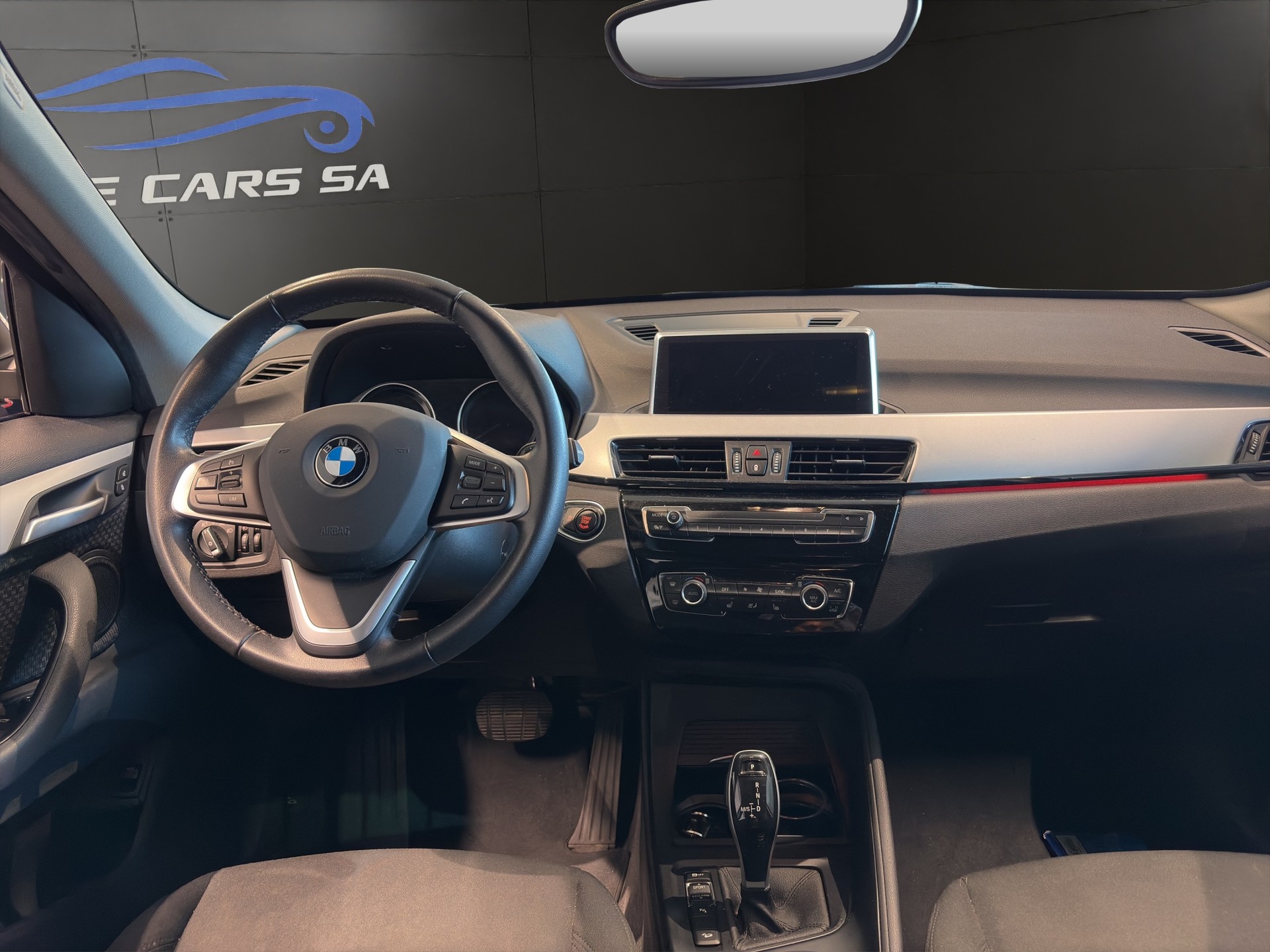 BMW X1 xDrive 18d Essential Edition Steptronic-image-8