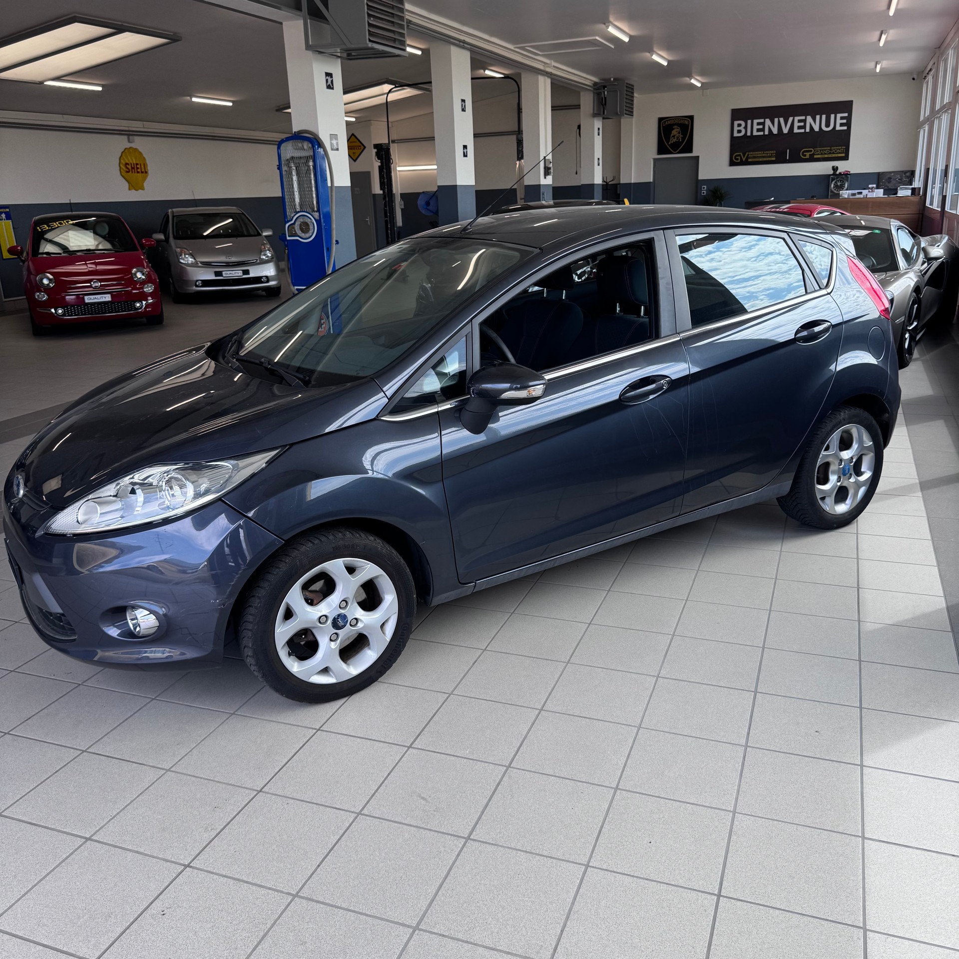 FORD Fiesta 1.25 16V Ambiente-showroom-element-3
