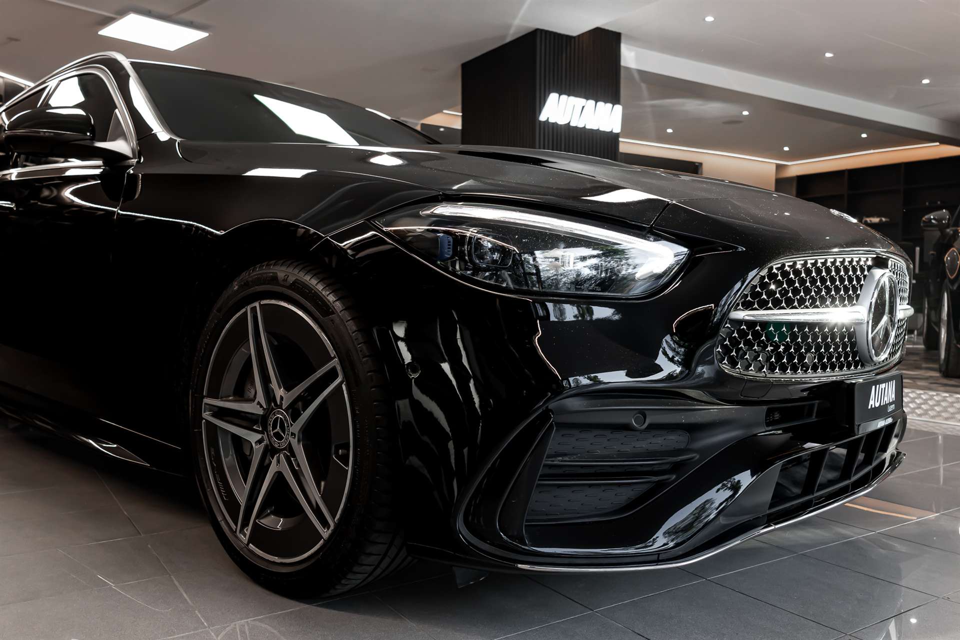 MERCEDES-BENZ C 220 d T 4Matic AMG Line-image-27