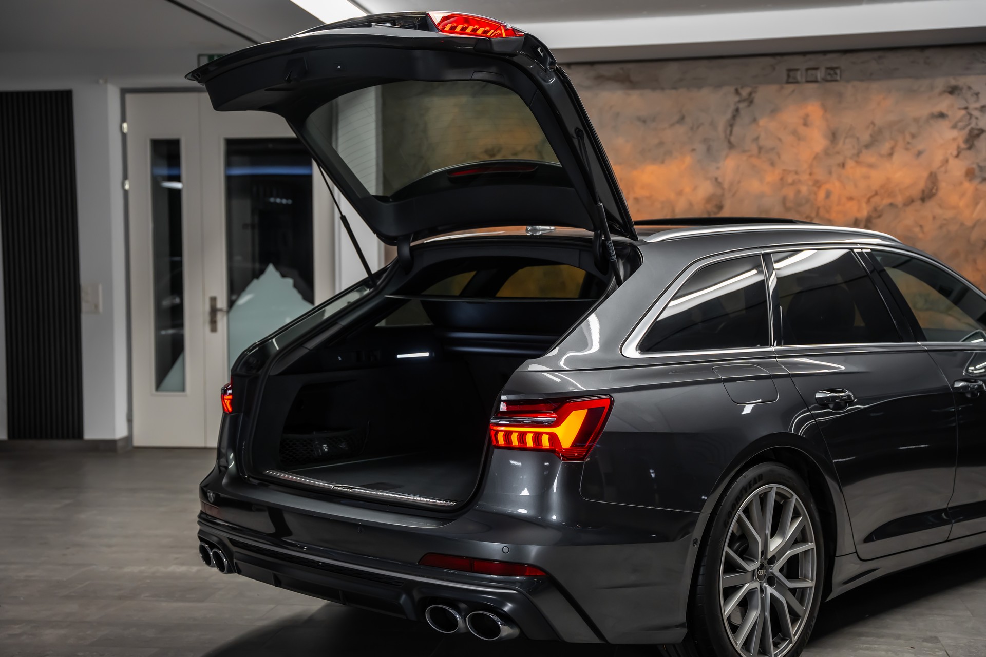 AUDI S6 Avant 3.0 TDI quattro tiptronic *Matrix*Panorama*Fahrassistenz*-image-7