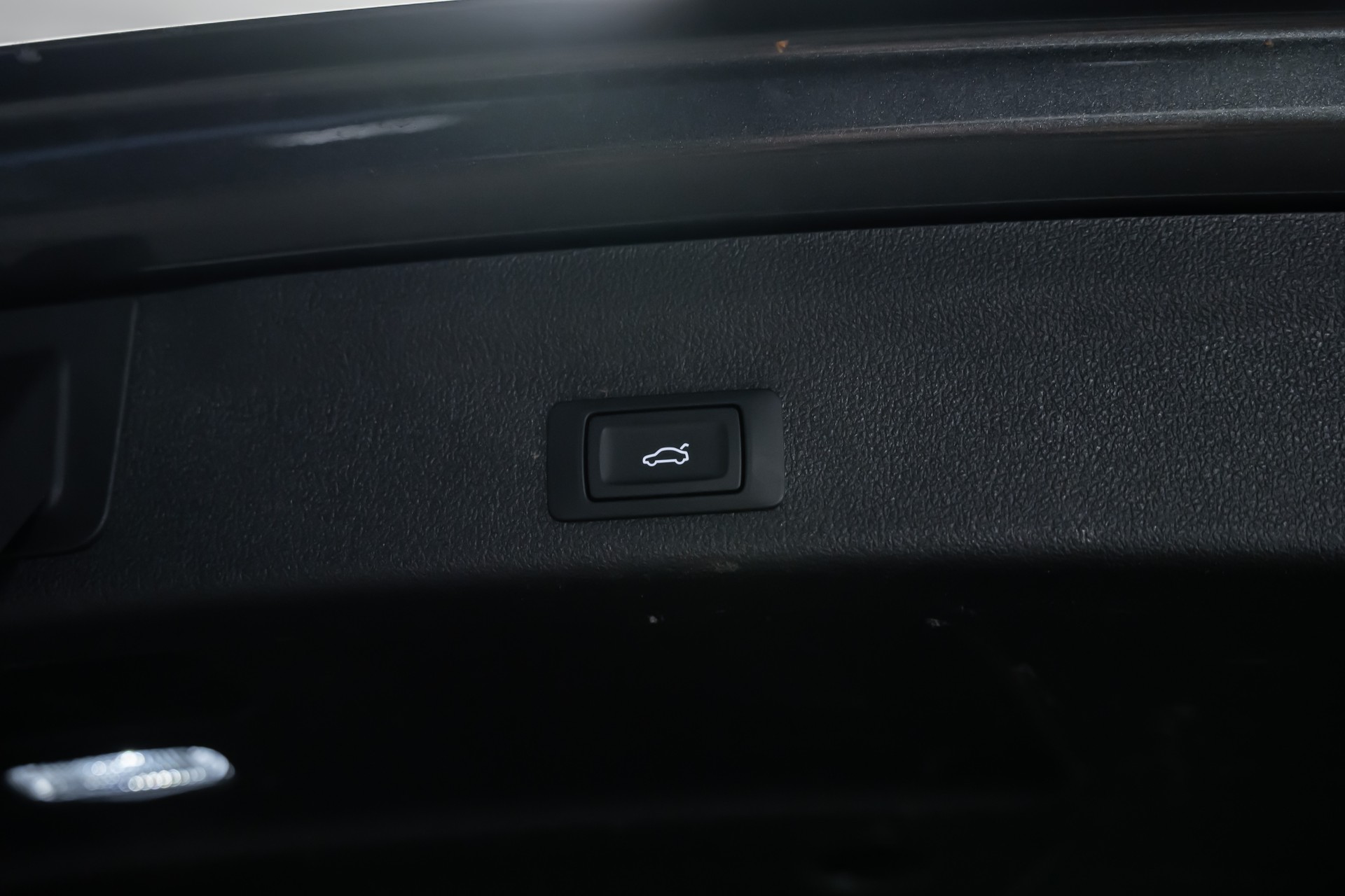 AUDI S6 Avant 3.0 TDI quattro tiptronic *Matrix*Panorama*Fahrassistenz*-image-9