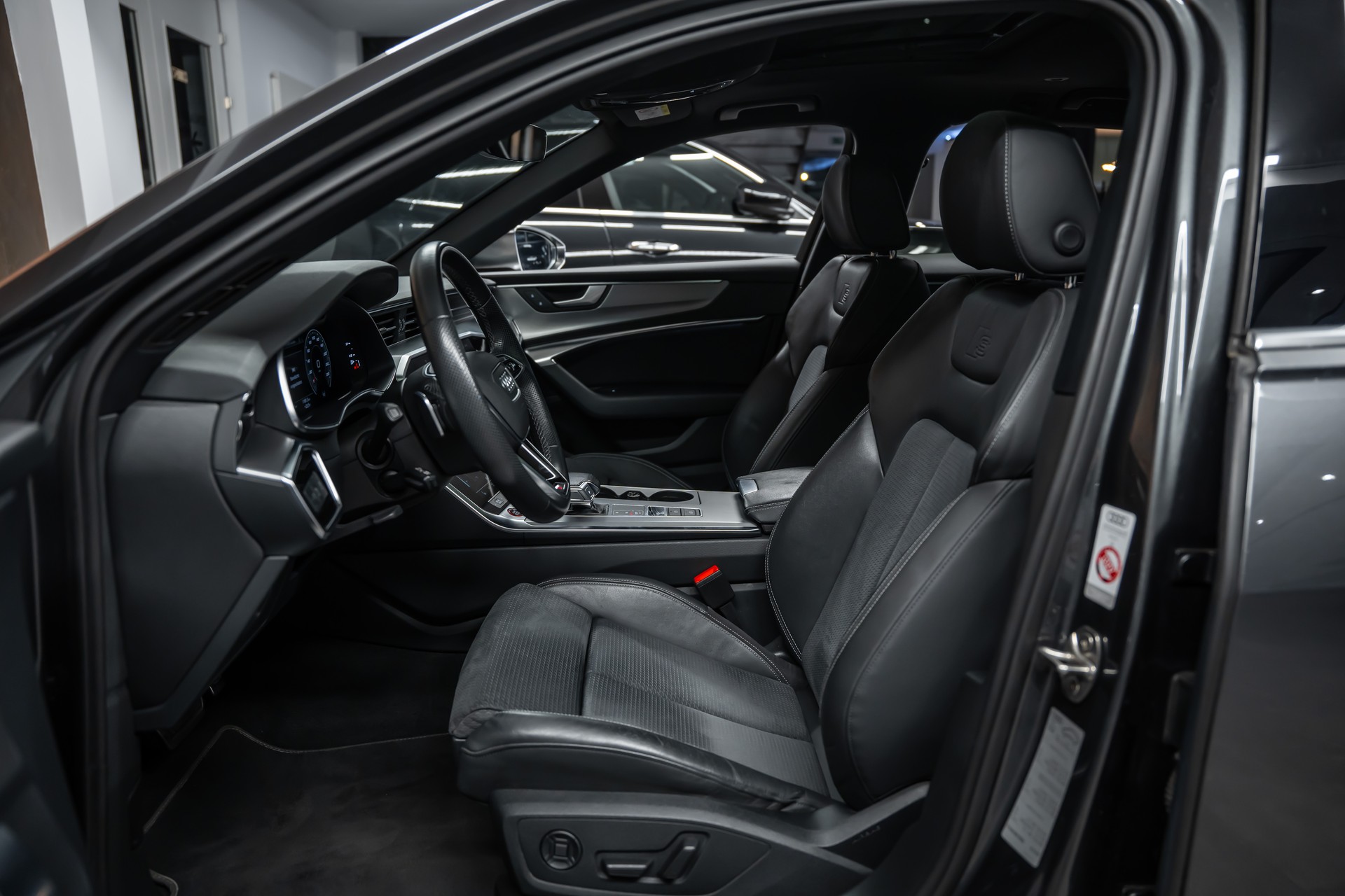 AUDI S6 Avant 3.0 TDI quattro tiptronic *Matrix*Panorama*Fahrassistenz*-image-11