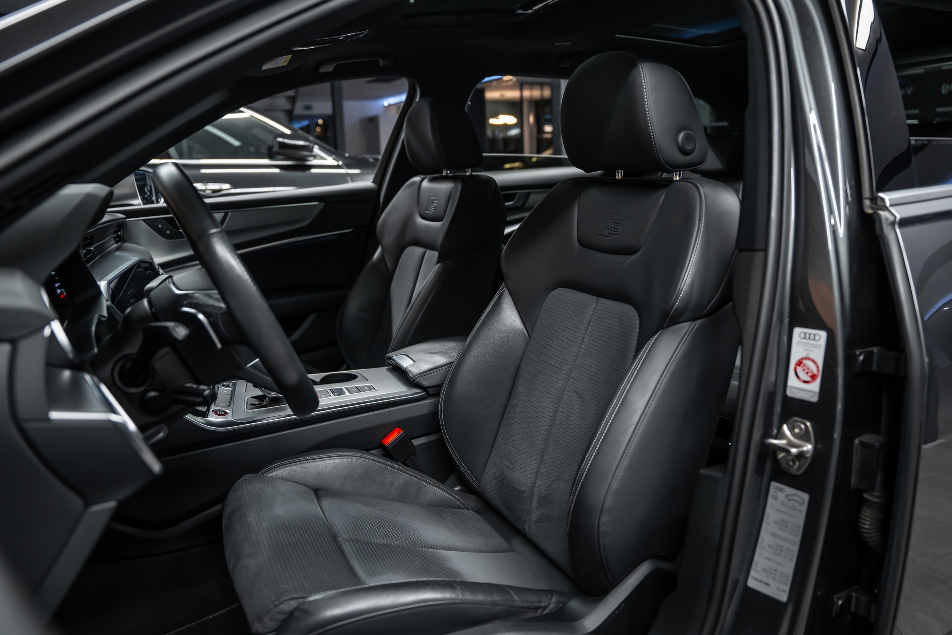 AUDI S6 Avant 3.0 TDI quattro tiptronic *Matrix*Panorama*Fahrassistenz*-image-12