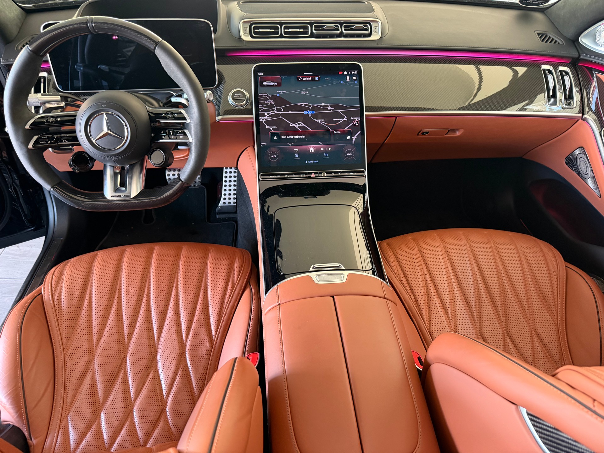 MERCEDES-BENZ E PERFORMANCE-image-10
