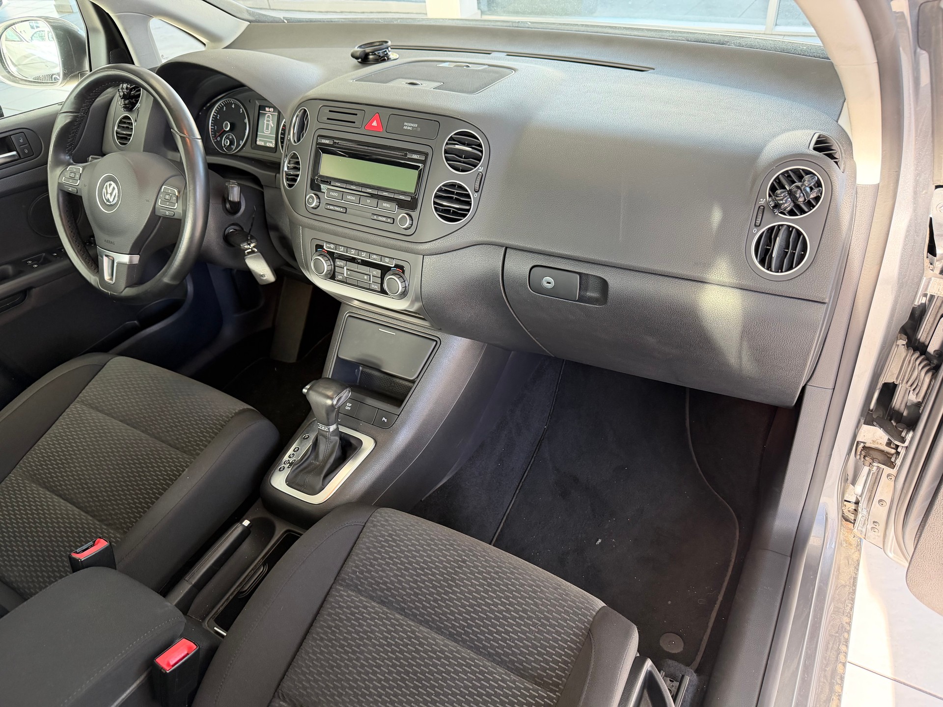 VW Golf Plus 1.4 TSI Comfortline DSG-image-13
