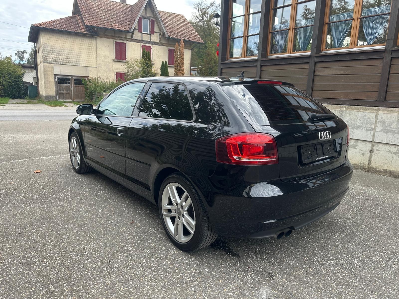 AUDI A3 1.8 TFSI Ambition S-tronic-showroom-element-2