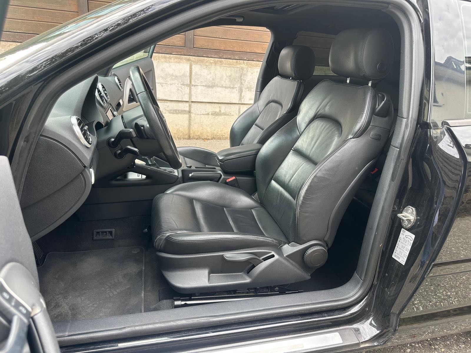 AUDI A3 1.8 TFSI Ambition S-tronic-image-8
