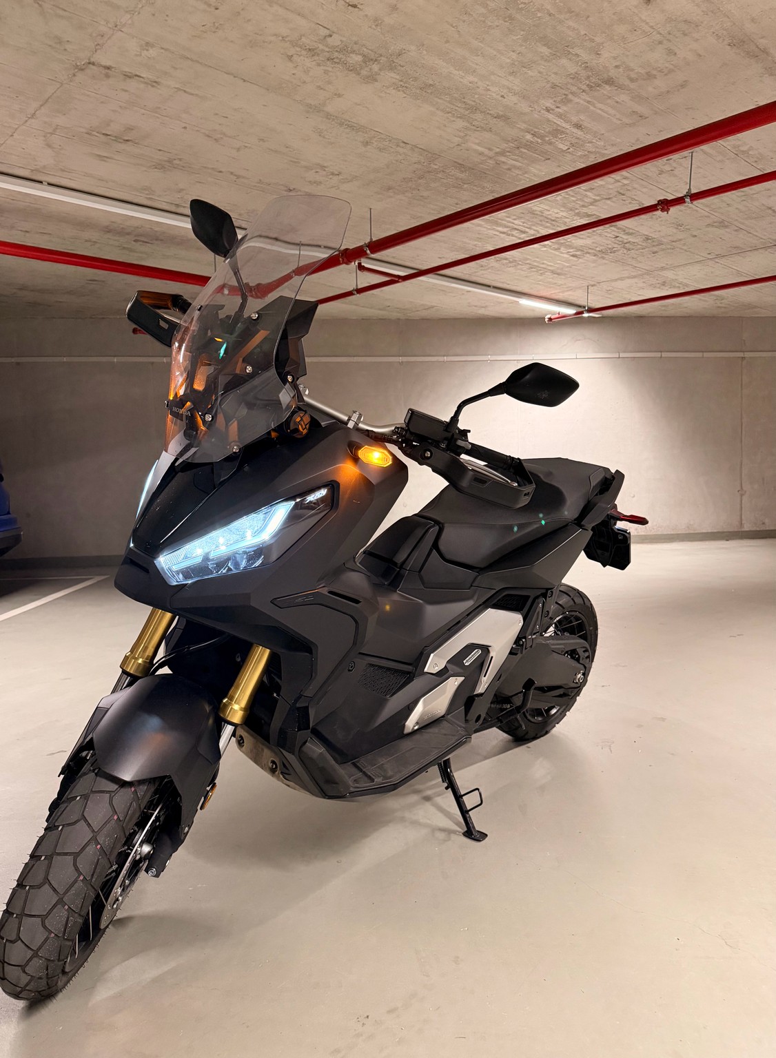 HONDA X-ADV 750-image-0