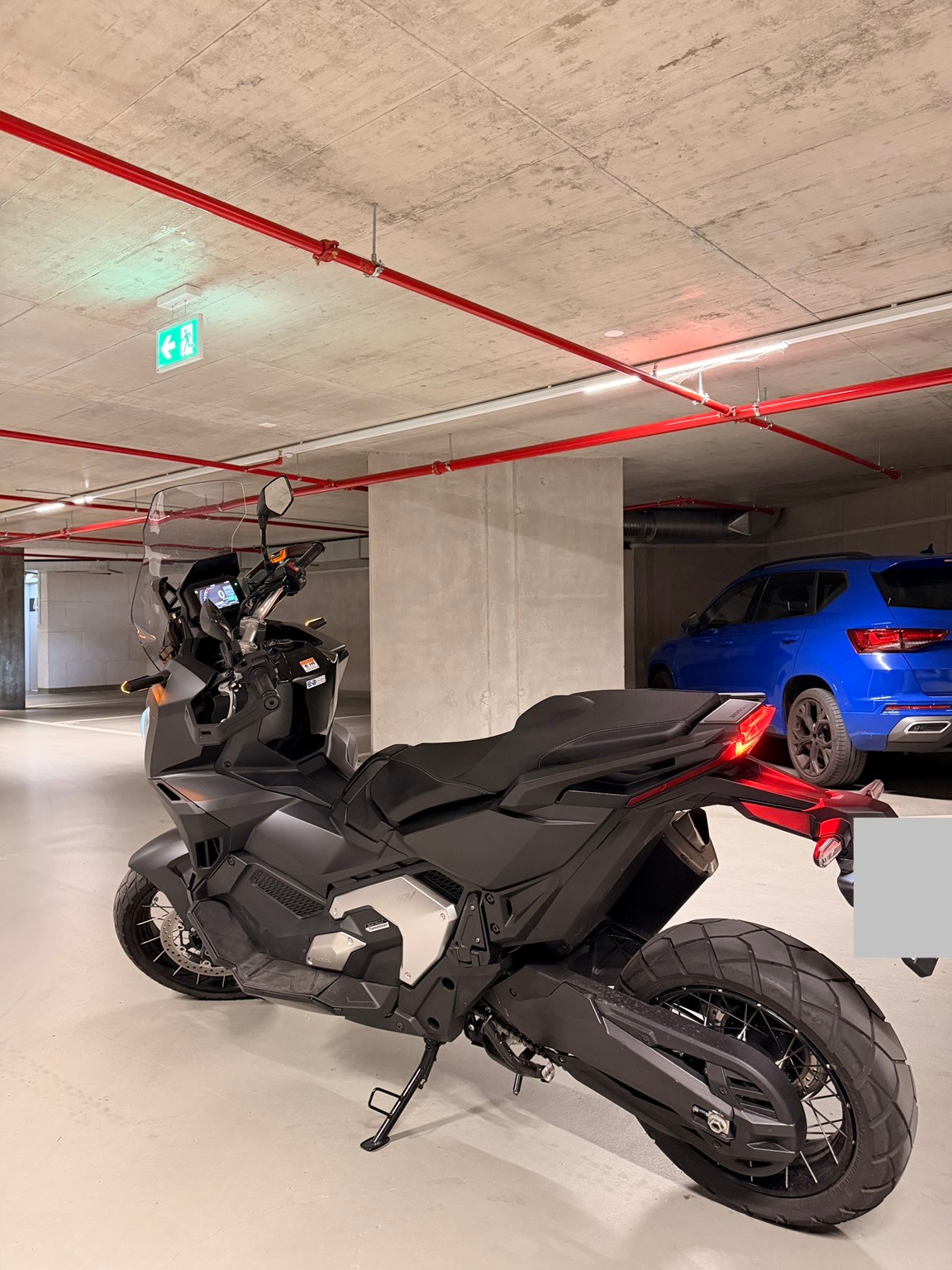 HONDA X-ADV 750-image-2