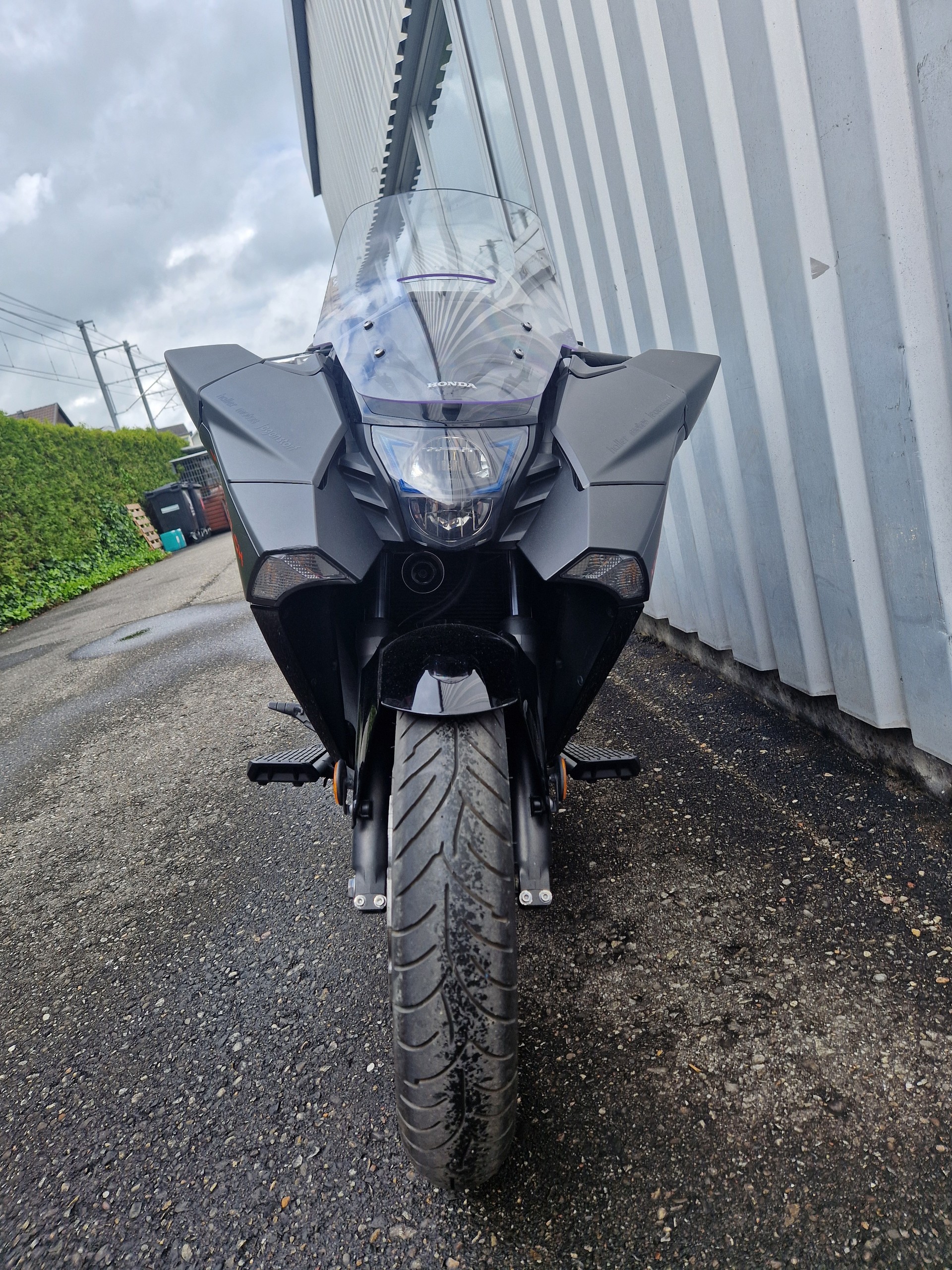 HONDA NM4 Vultus KUNDENAUFTRAG-showroom-element-2