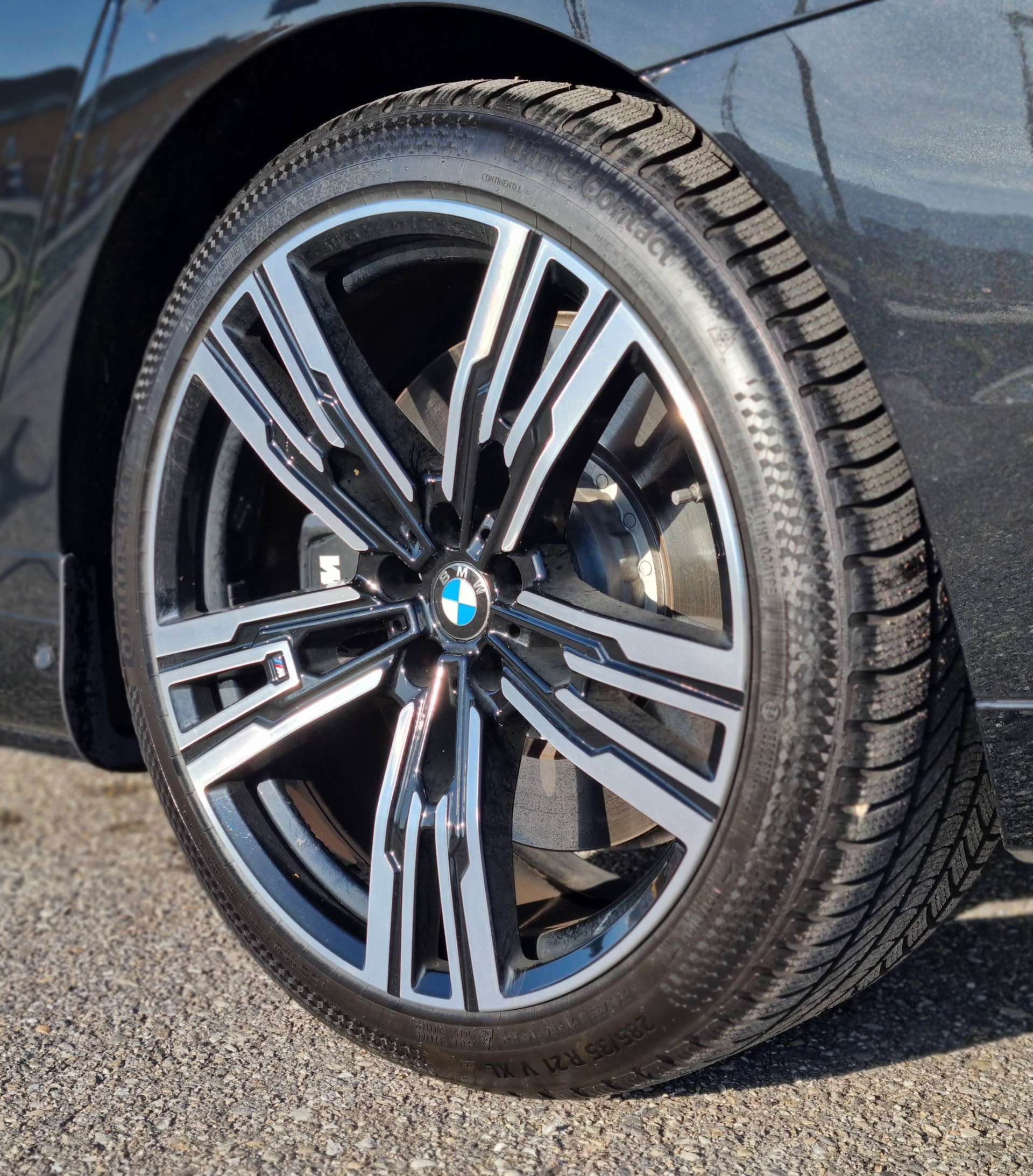 BMW M760e xDrive Steptronic-image-5