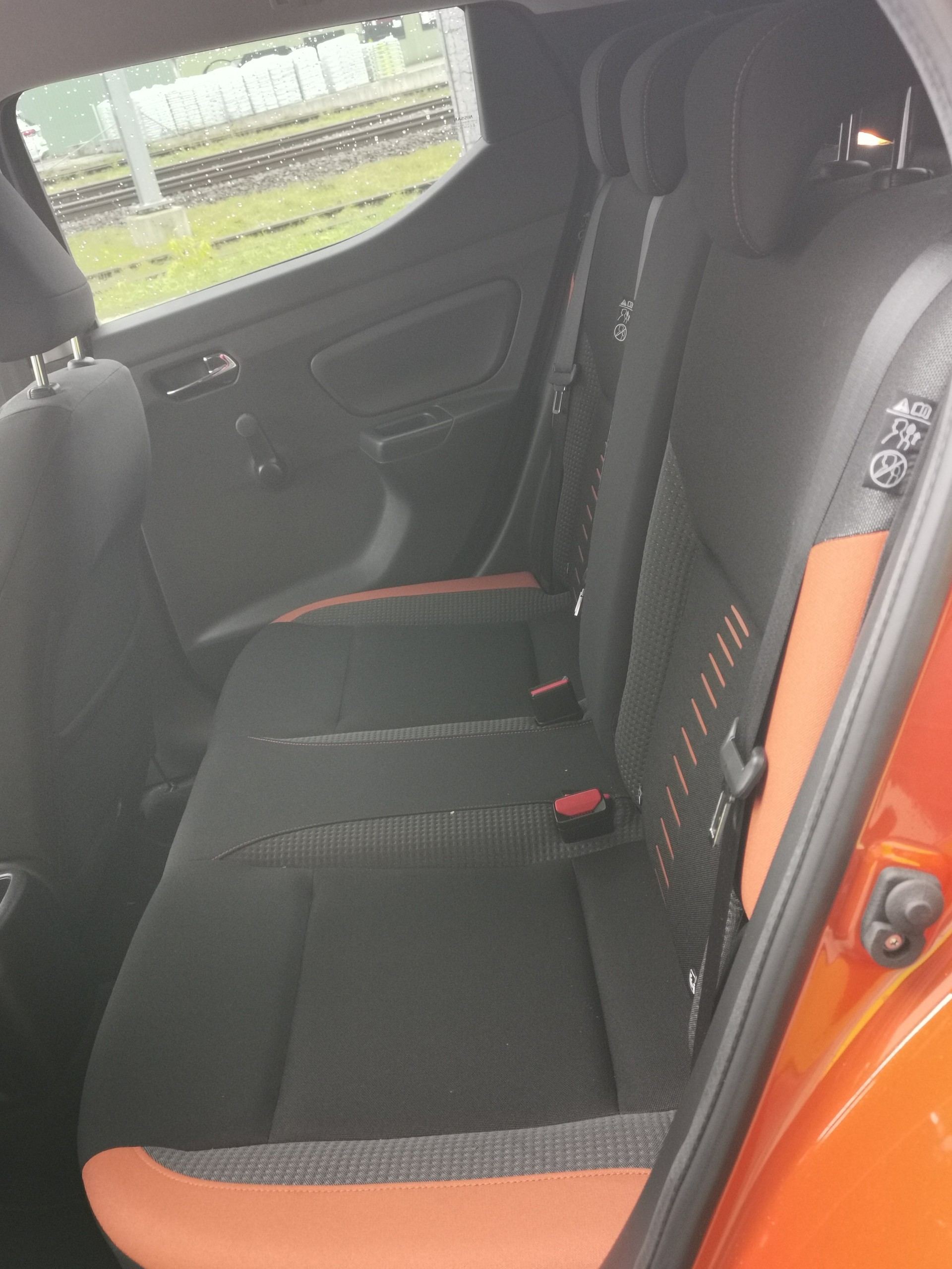 NISSAN Micra 0.9 IG-T tekna-image-10