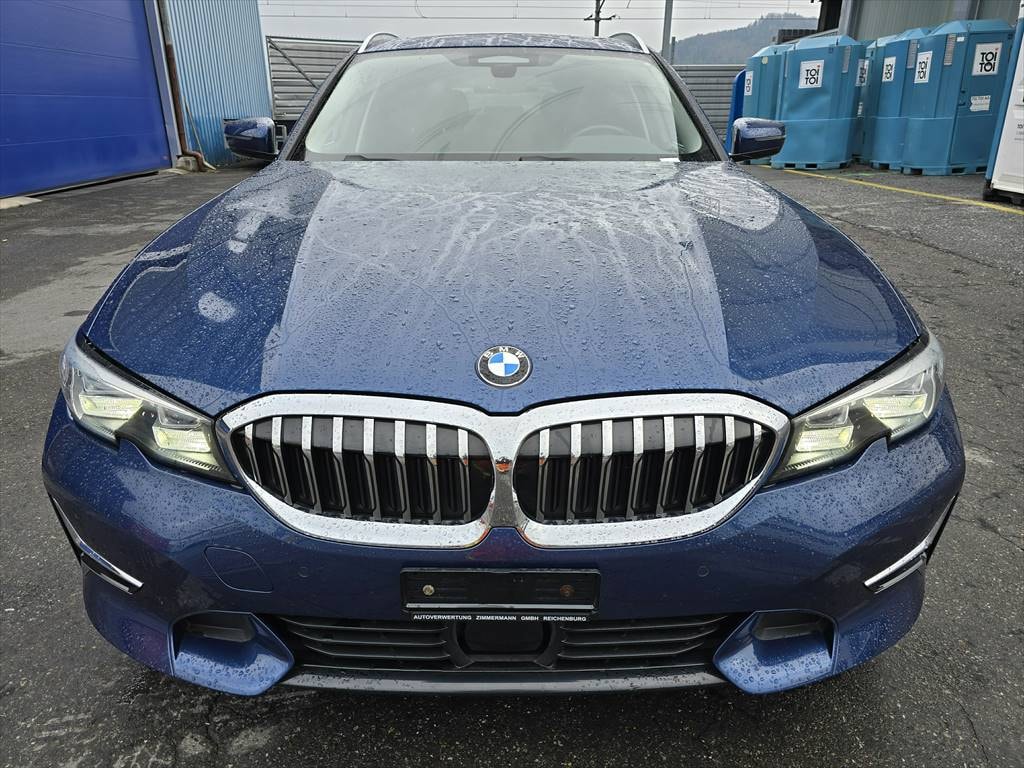 BMW 320d xDrive 48V Touring Luxury Line Steptronic-image-7