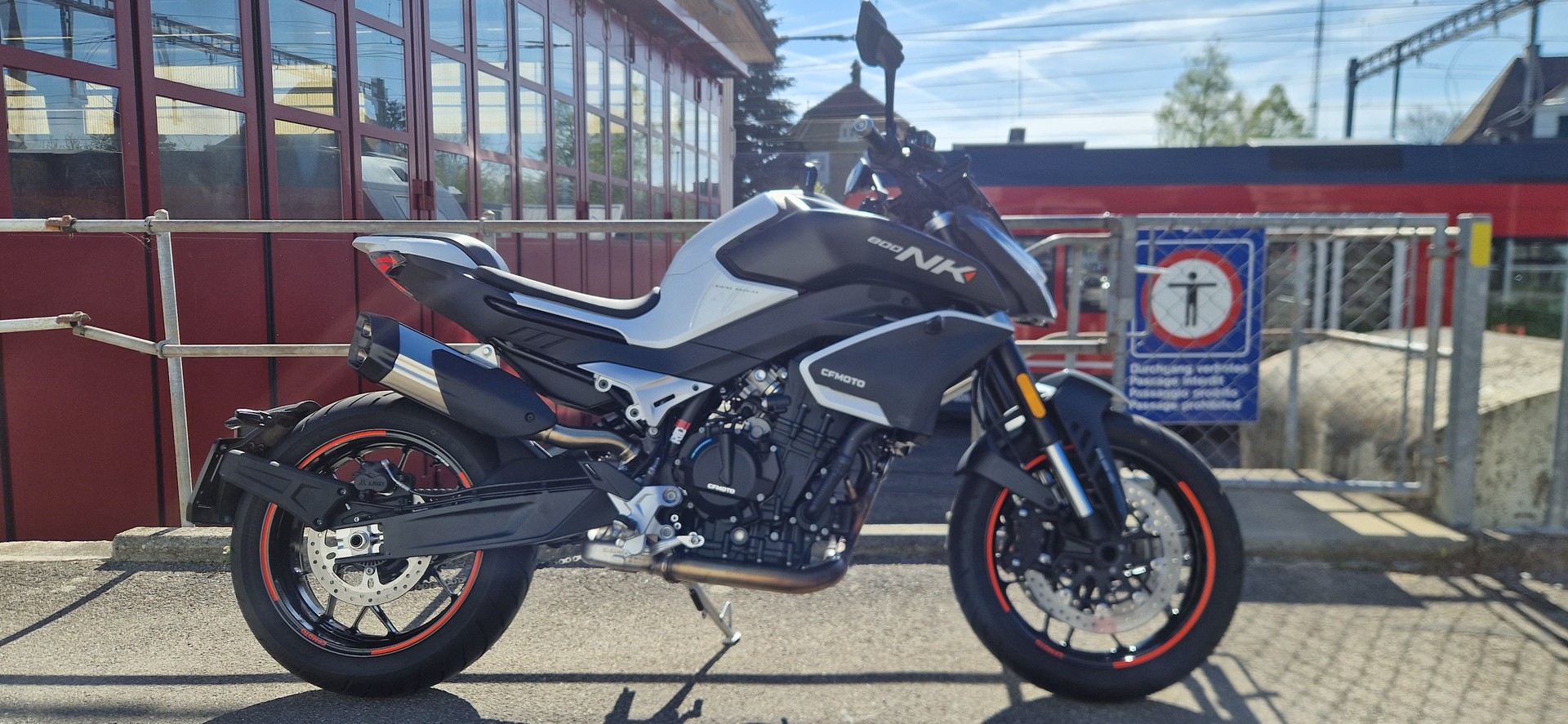 CF MOTO 800 NK Advanced-image-1