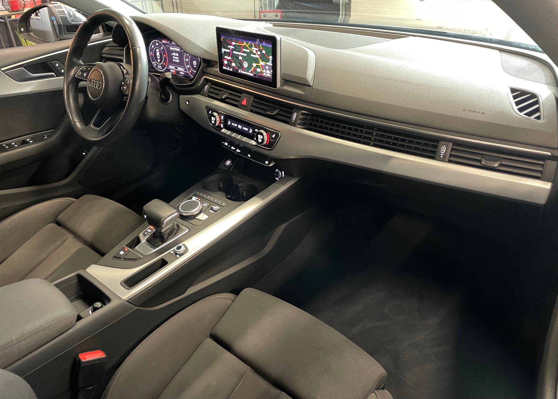 AUDI A5 Sportback 40 TDI Sport S-tronic-image-9