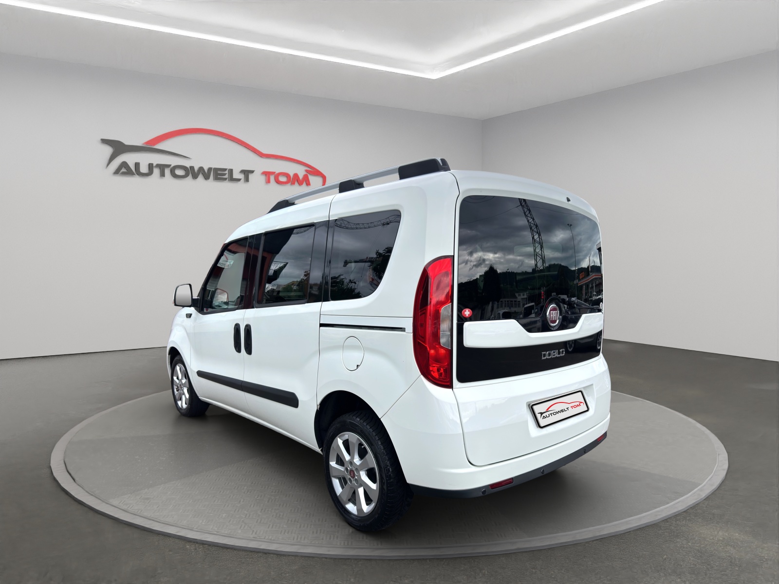 FIAT Doblò 2.0 JTD Emotion-image-2