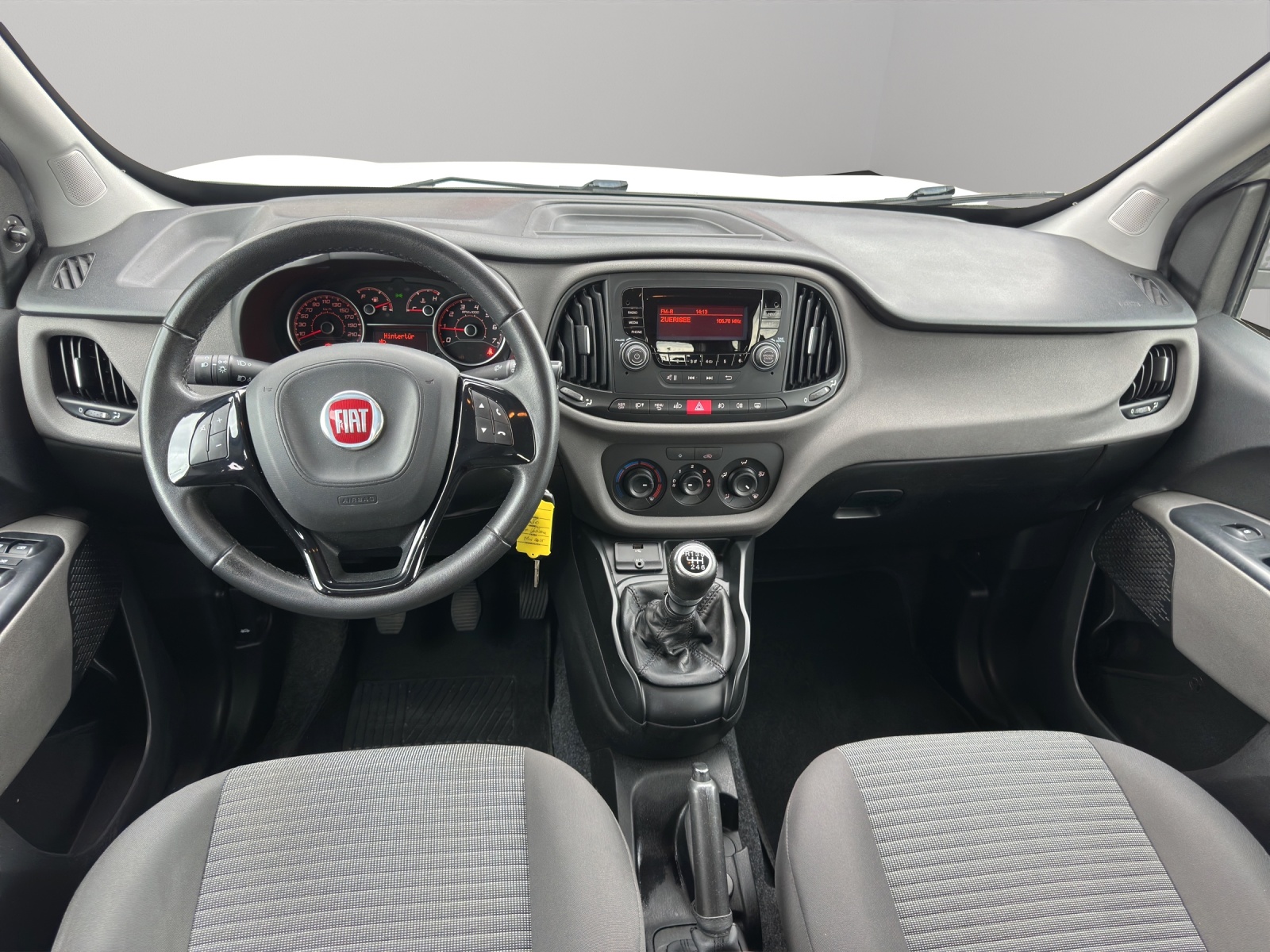 FIAT Doblò 2.0 JTD Emotion-image-9