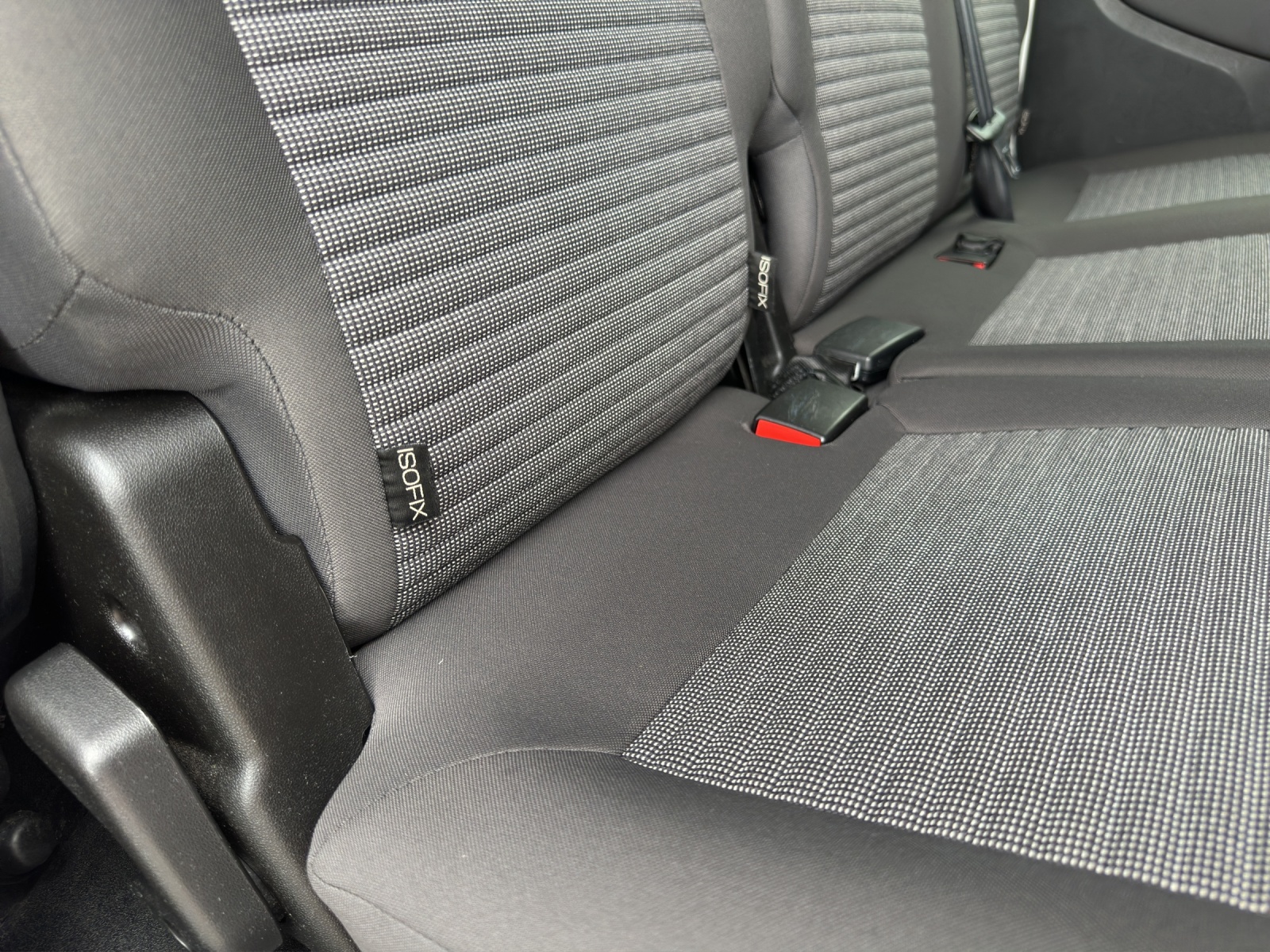 FIAT Doblò 2.0 JTD Emotion-image-13