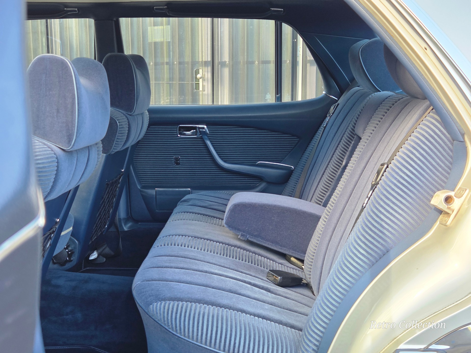 MERCEDES-BENZ 450 SEL 6.9 W116 - voiture CH - superbe état d'origine - 2 propriétaires - expertise vétéran du jour-image-13