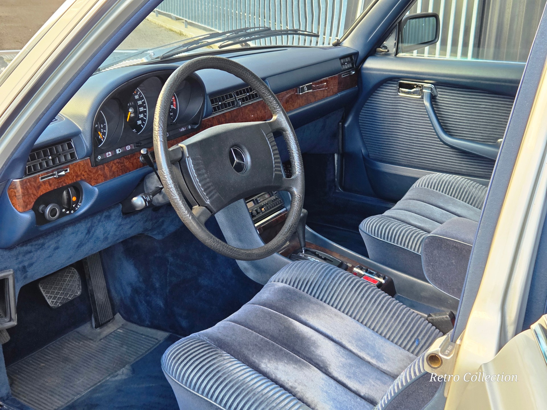 MERCEDES-BENZ 450 SEL 6.9 W116 - voiture CH - superbe état d'origine - 2 propriétaires - expertise vétéran du jour-image-8