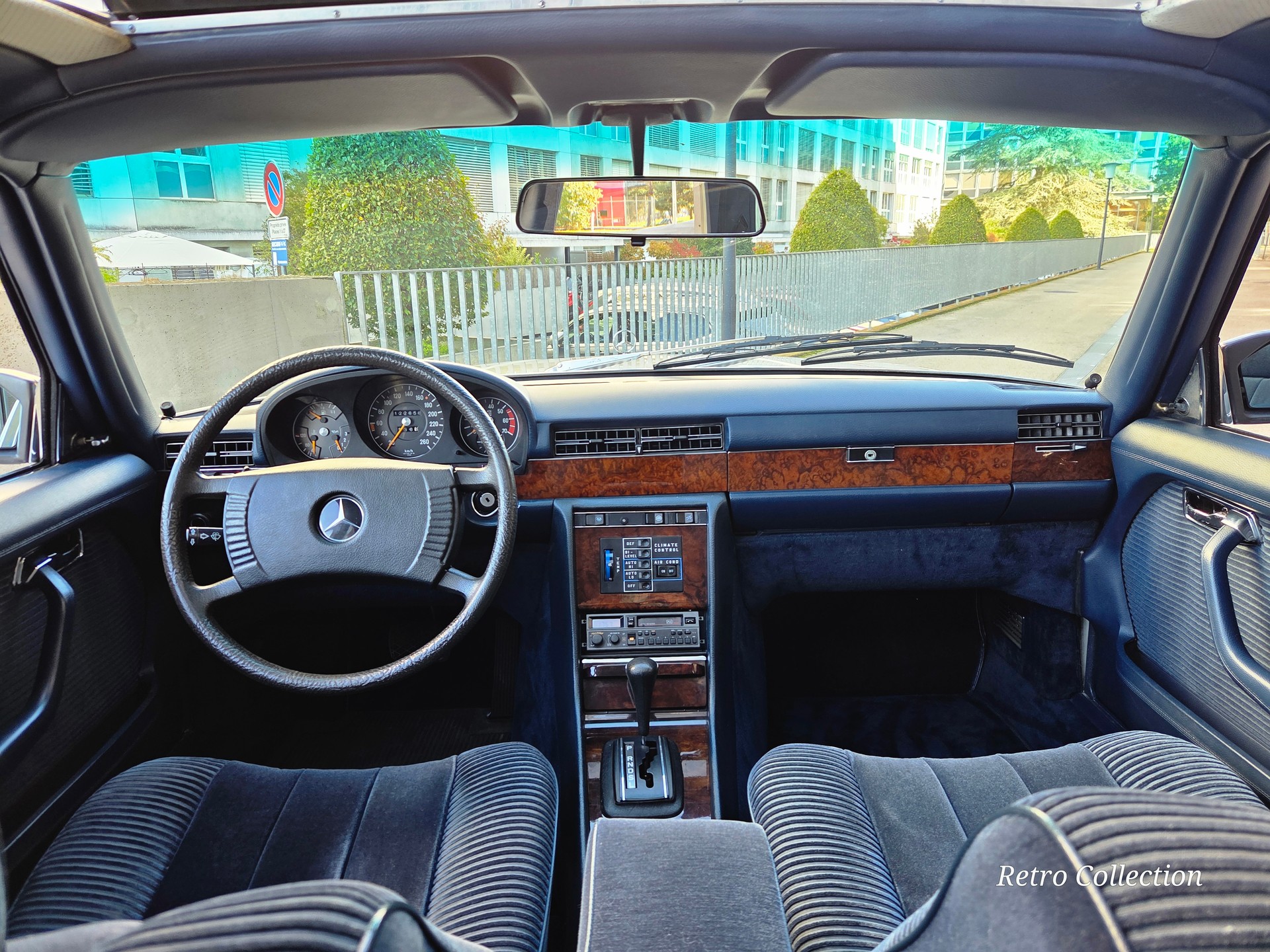 MERCEDES-BENZ 450 SEL 6.9 W116 - voiture CH - superbe état d'origine - 2 propriétaires - expertise vétéran du jour-image-9