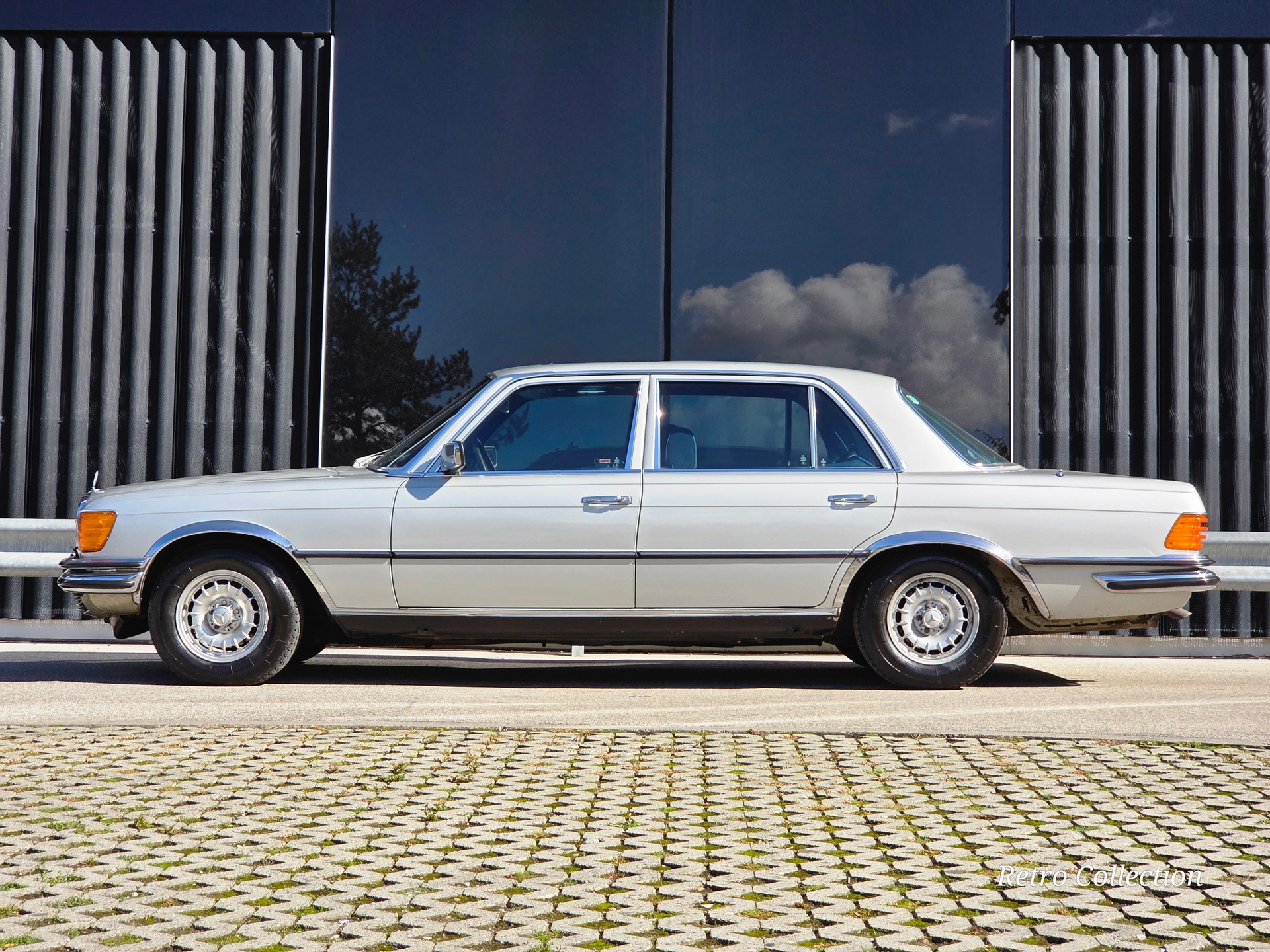 MERCEDES-BENZ 450 SEL 6.9 W116 - voiture CH - superbe état d'origine - 2 propriétaires - expertise vétéran du jour-image-4