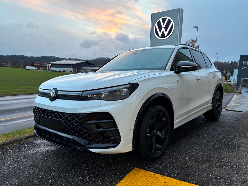 VW Tiguan 2.0 TSI DSG R-Line 4Motion-showroom-element-2