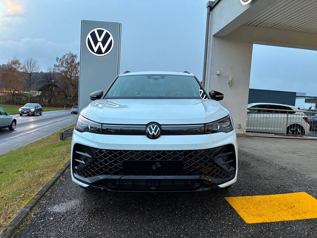 VW Tiguan 2.0 TSI DSG R-Line 4Motion-showroom-element-3