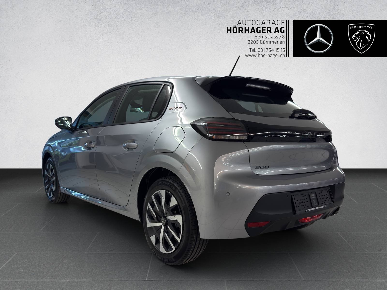 PEUGEOT 208 1.2 PureTech Style-image-4