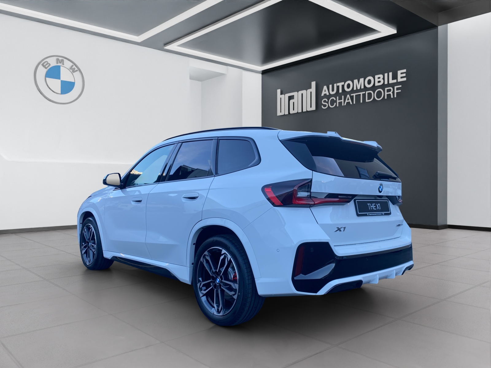 BMW X1 23i xDrive paddles-showroom-element-2