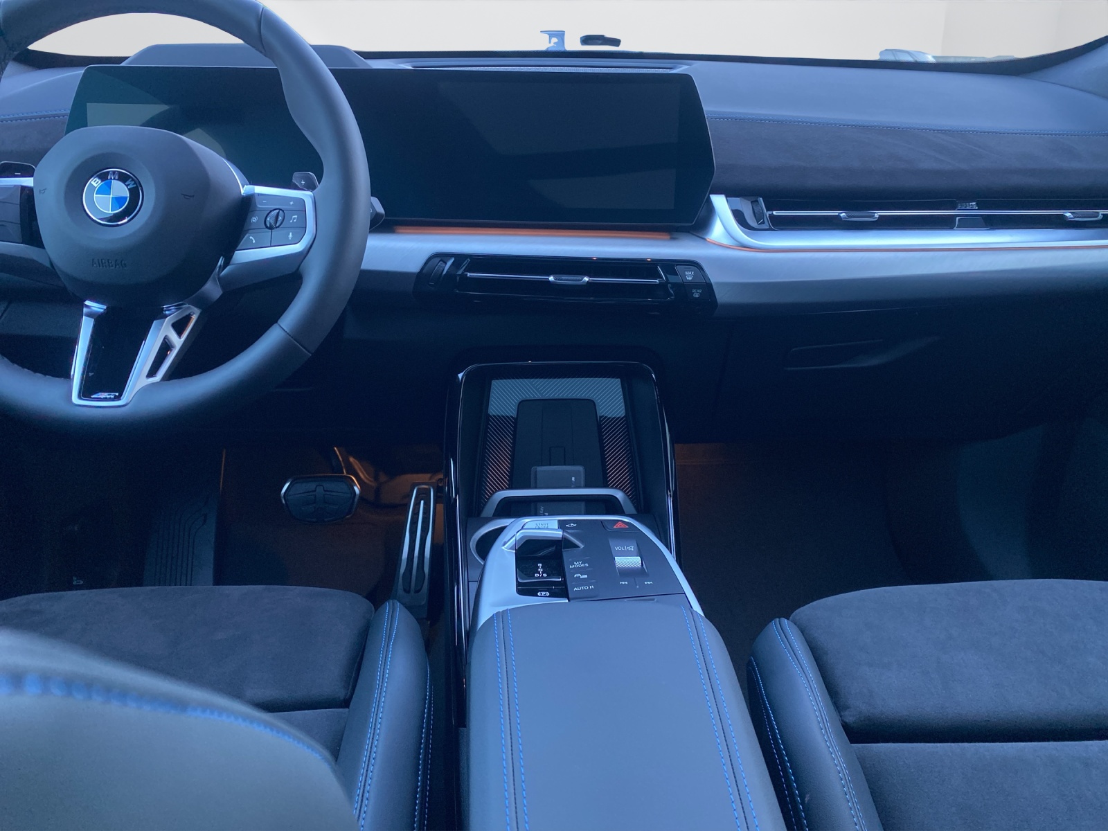 BMW X1 23i xDrive paddles-image-17
