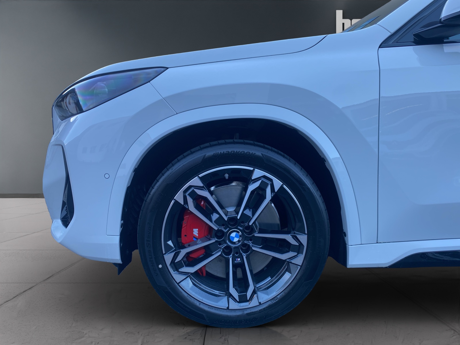 BMW X1 23i xDrive paddles-image-8