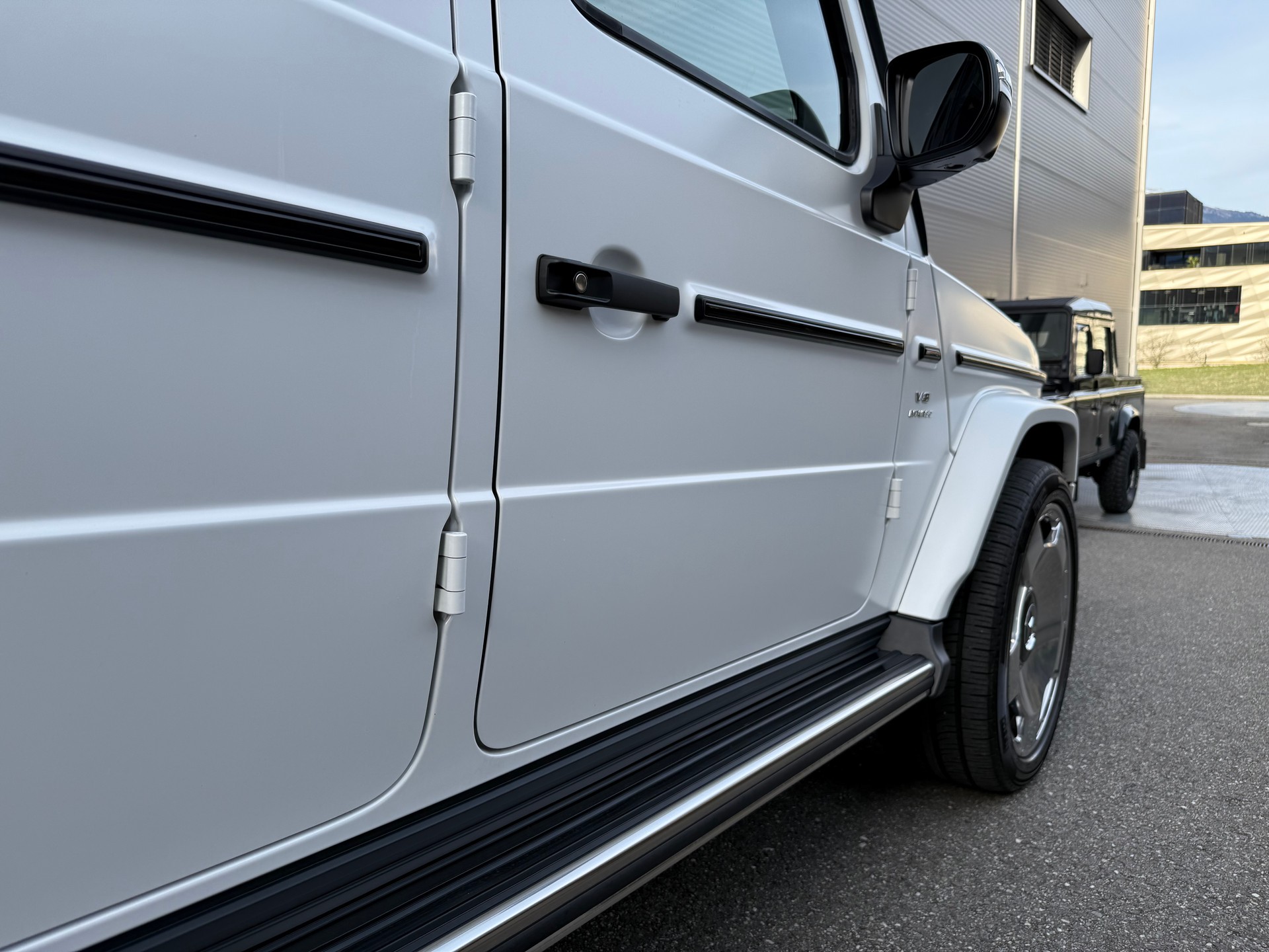 MERCEDES-BENZ G 63 AMG Speedshift Plus G-Tronic - Manufaktur Opalithweiss Magno-image-3