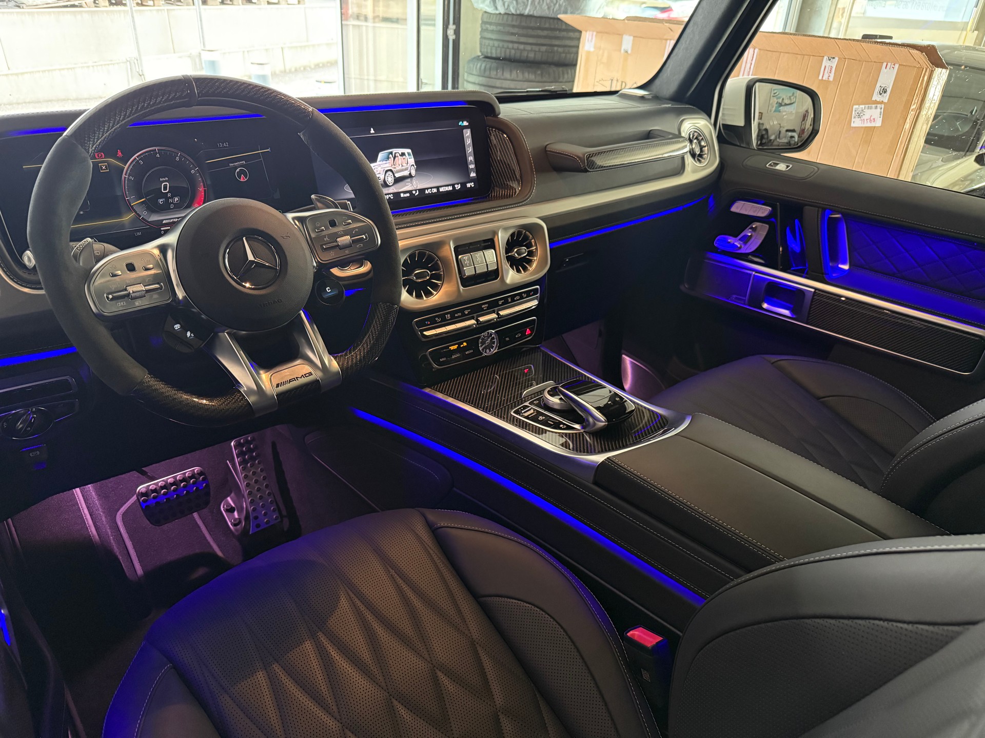 MERCEDES-BENZ G 63 AMG Speedshift Plus G-Tronic - Manufaktur Opalithweiss Magno-image-8