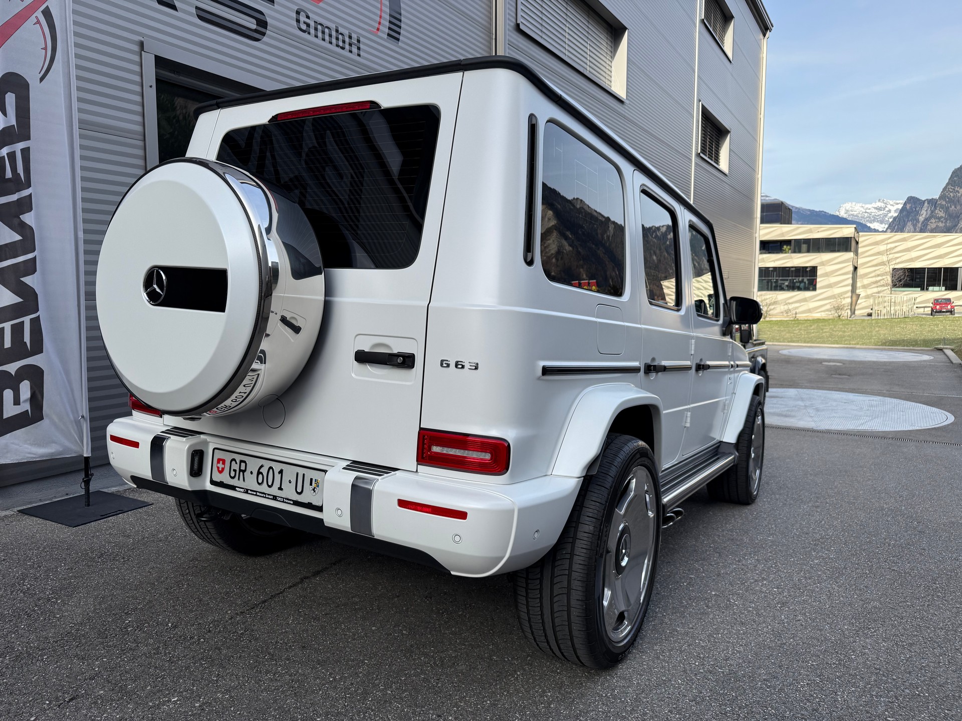 MERCEDES-BENZ G 63 AMG Speedshift Plus G-Tronic - Manufaktur Opalithweiss Magno-image-5
