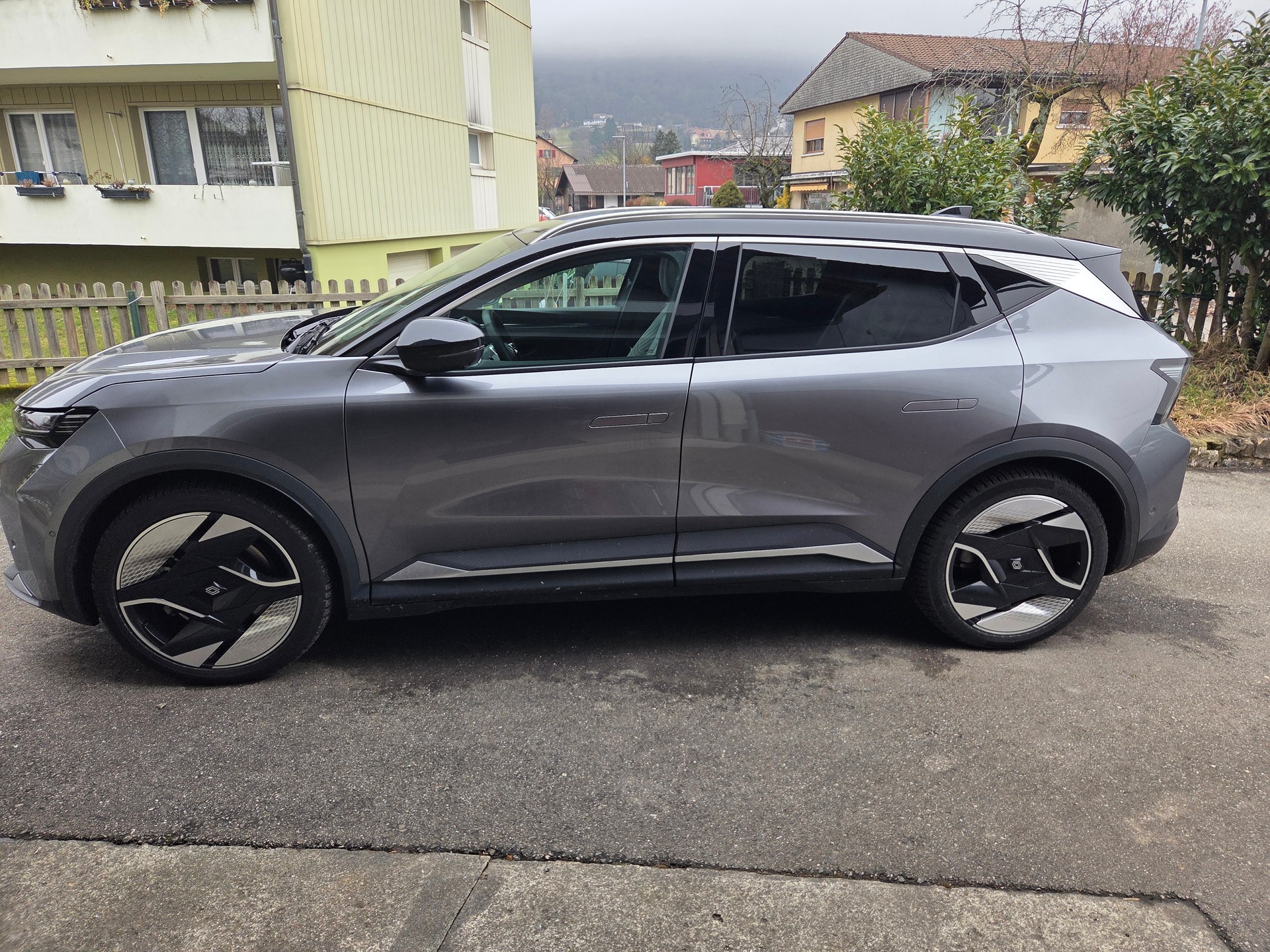 RENAULT Scénic E-Tech Long Range Iconic-showroom-element-1