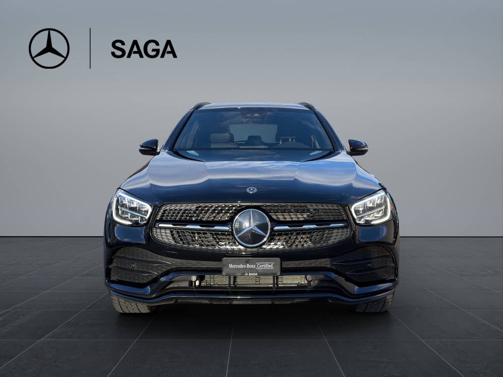MERCEDES-BENZ GLC 200 AMG Line 4m-showroom-element-1