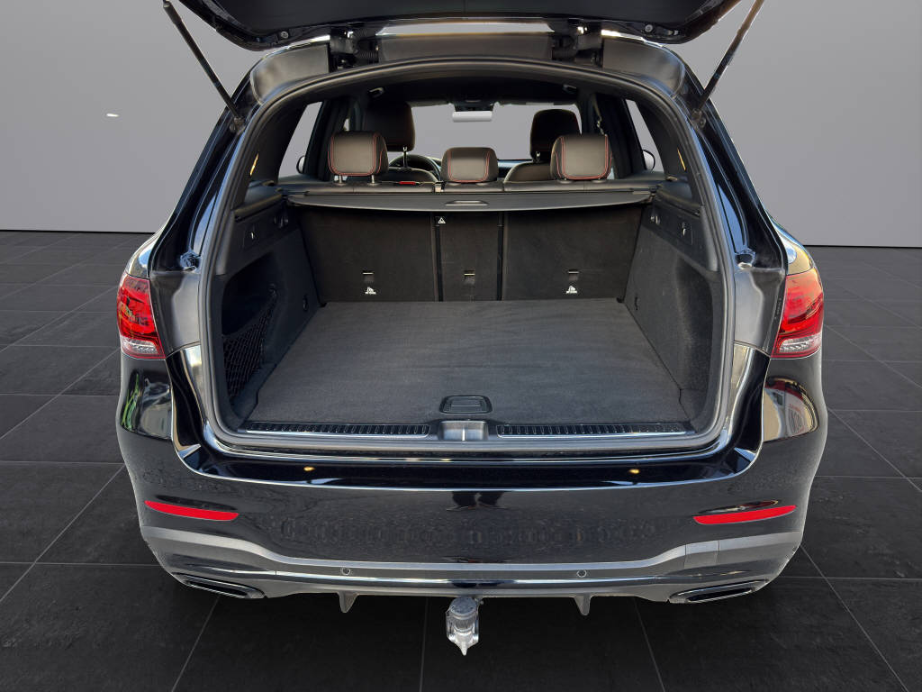 MERCEDES-BENZ GLC 200 AMG Line 4m-image-14
