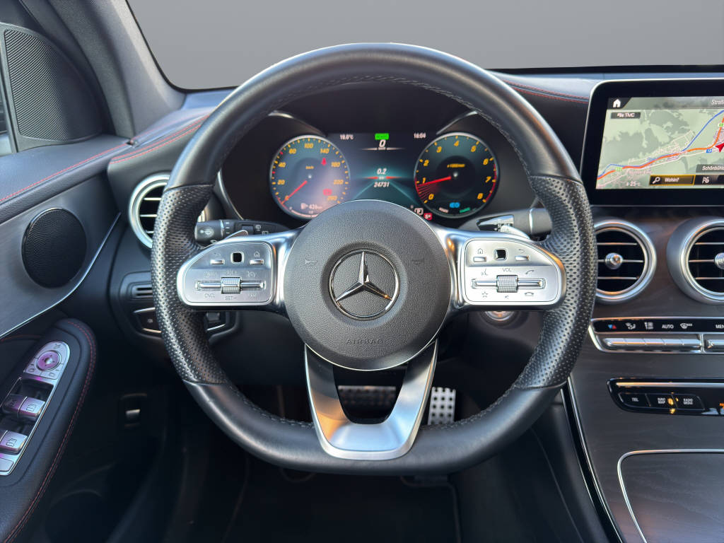 MERCEDES-BENZ GLC 200 AMG Line 4m-image-9