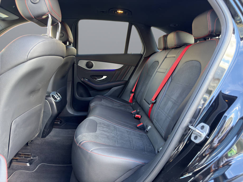 MERCEDES-BENZ GLC 200 AMG Line 4m-image-12