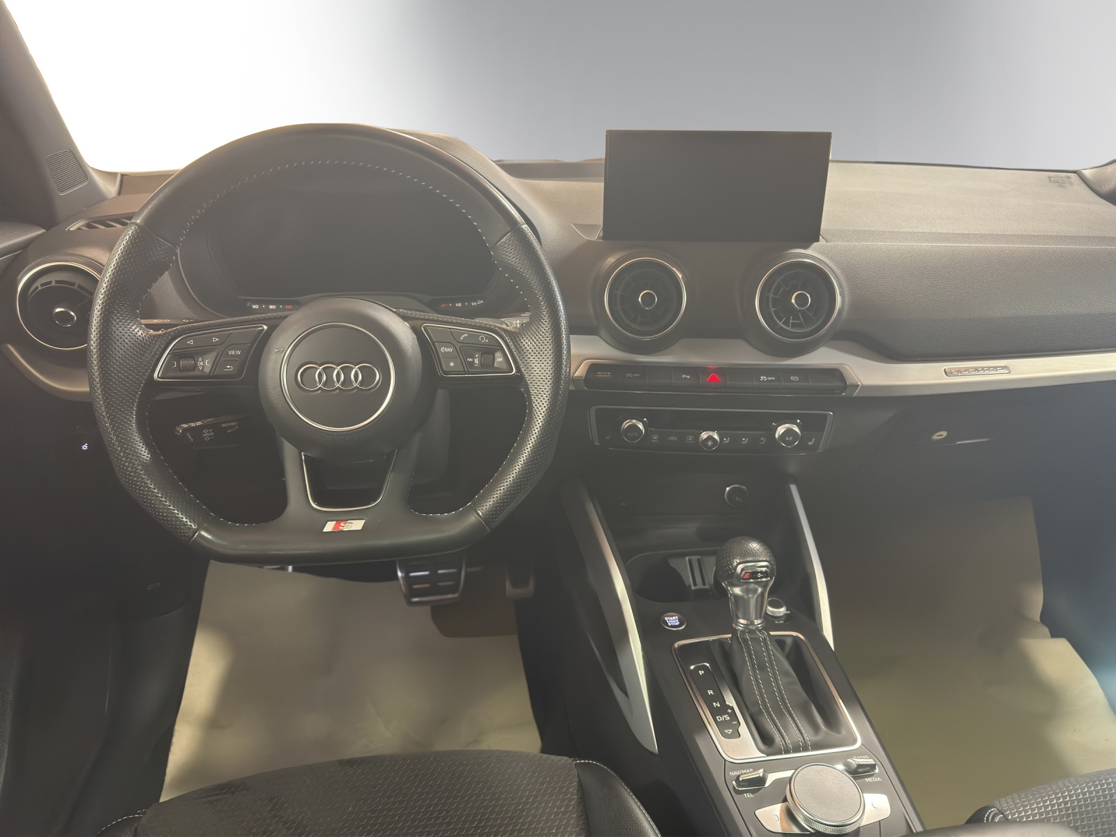 AUDI Q2 40 TFSI Sport quattro S-tronic-image-11