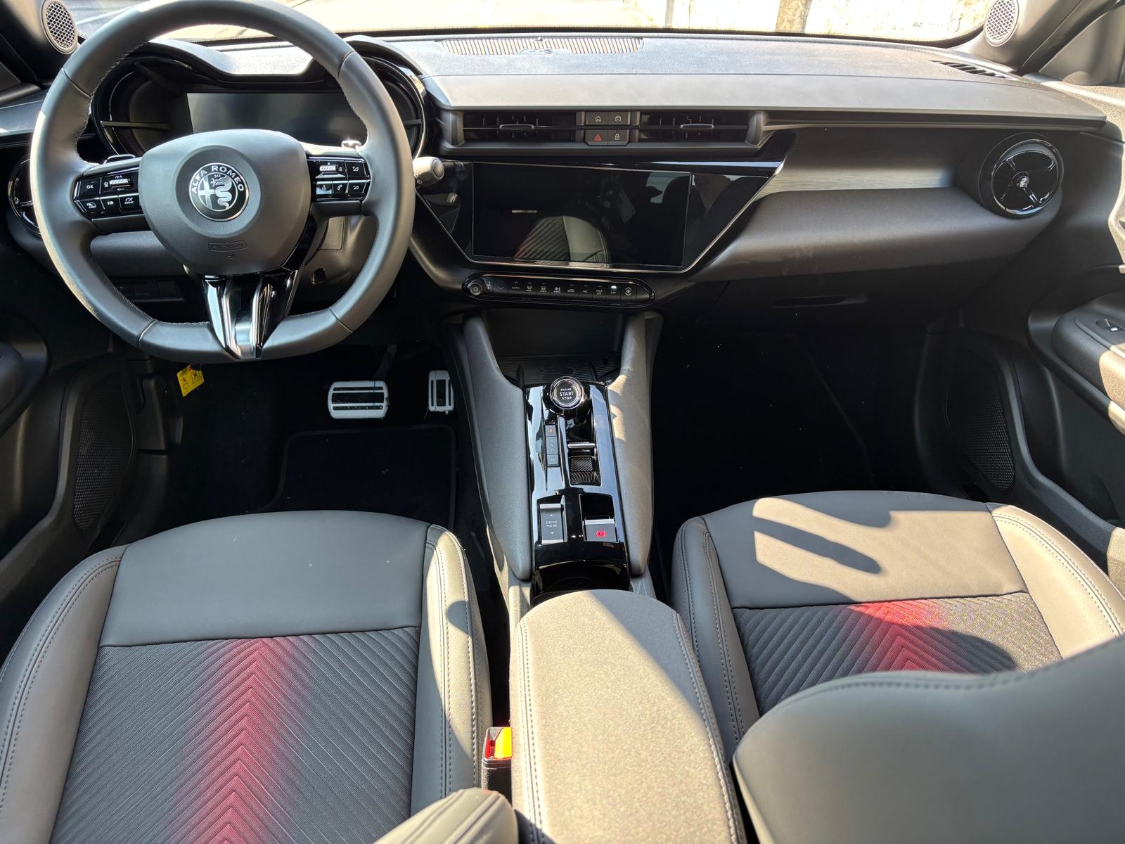 ALFA ROMEO Junior 1.2 48V Hybrid Speciale-image-6