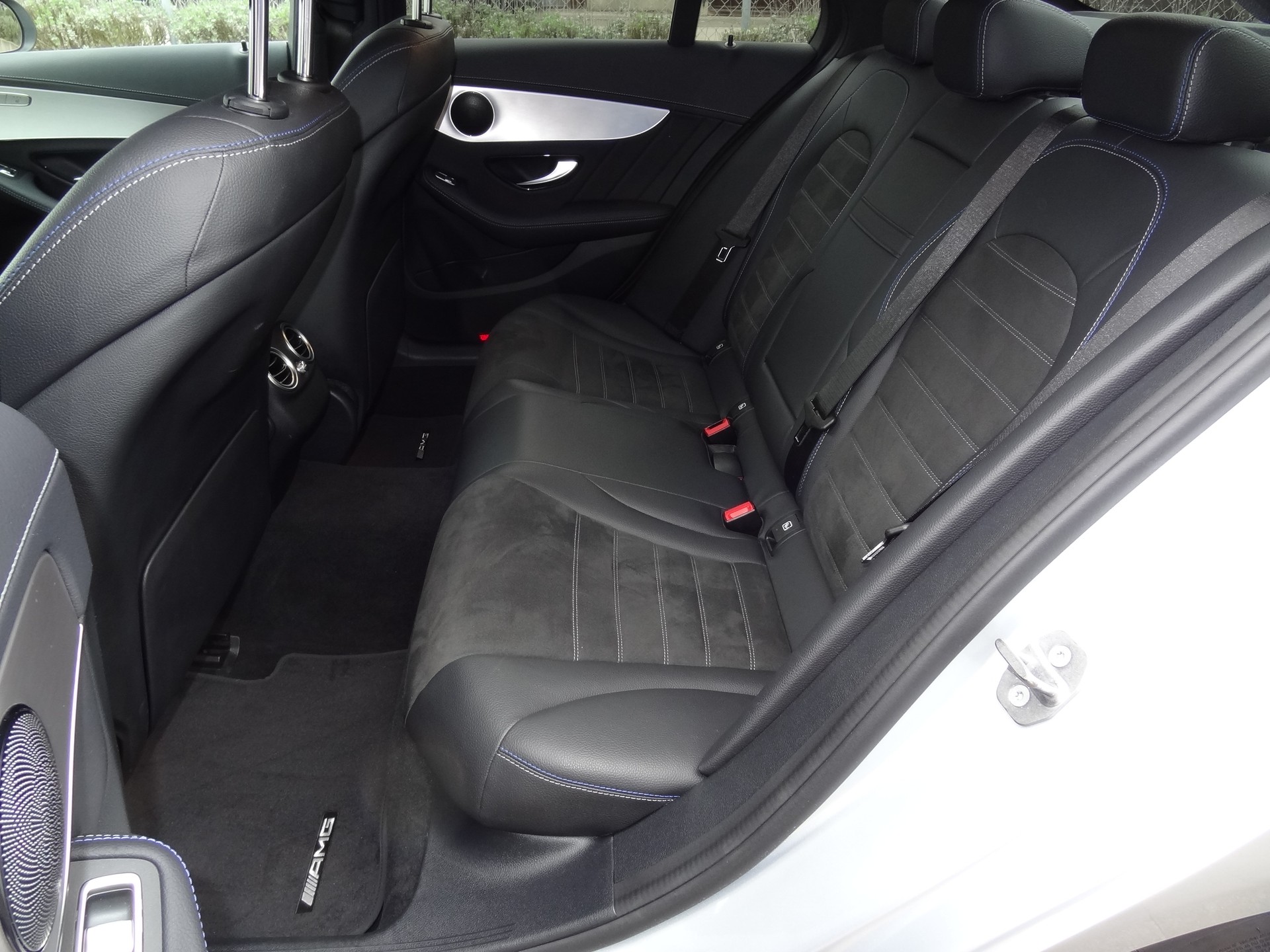 MERCEDES-BENZ C 220 d AMG Line * Night Edition * 9G-Tronic-image-24
