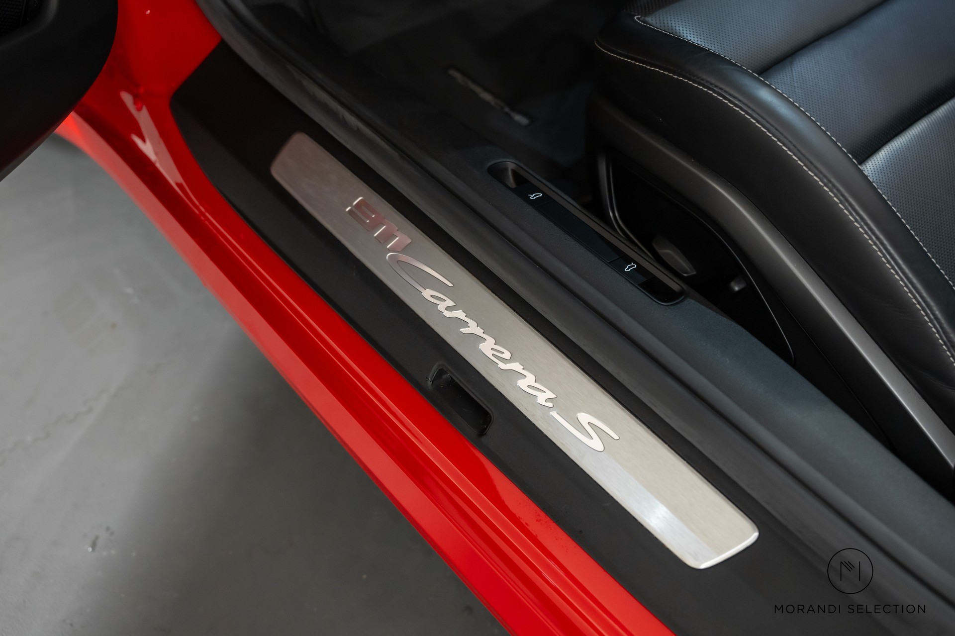 PORSCHE 911 Cabriolet 3.0 Carrera S PDK-image-19
