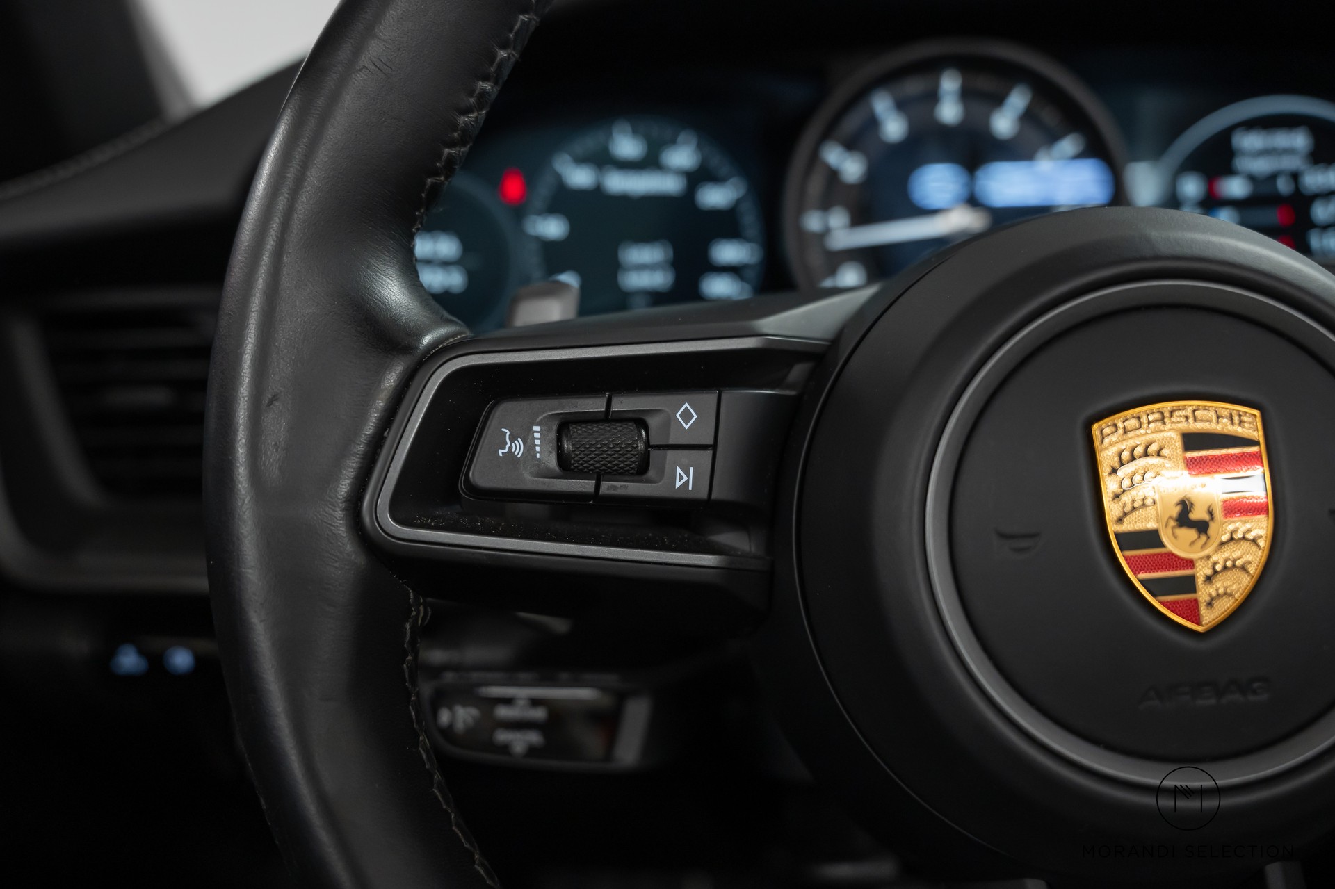PORSCHE 911 Cabriolet 3.0 Carrera S PDK-image-23