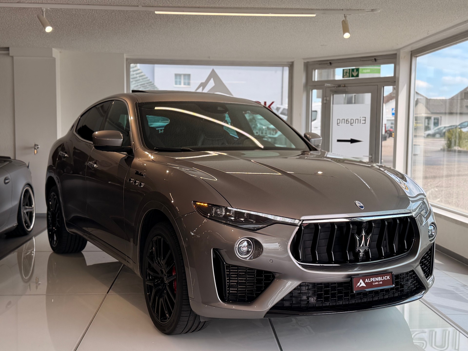MASERATI Levante S 3.0 V6 Modena S Automatica-showroom-element-2