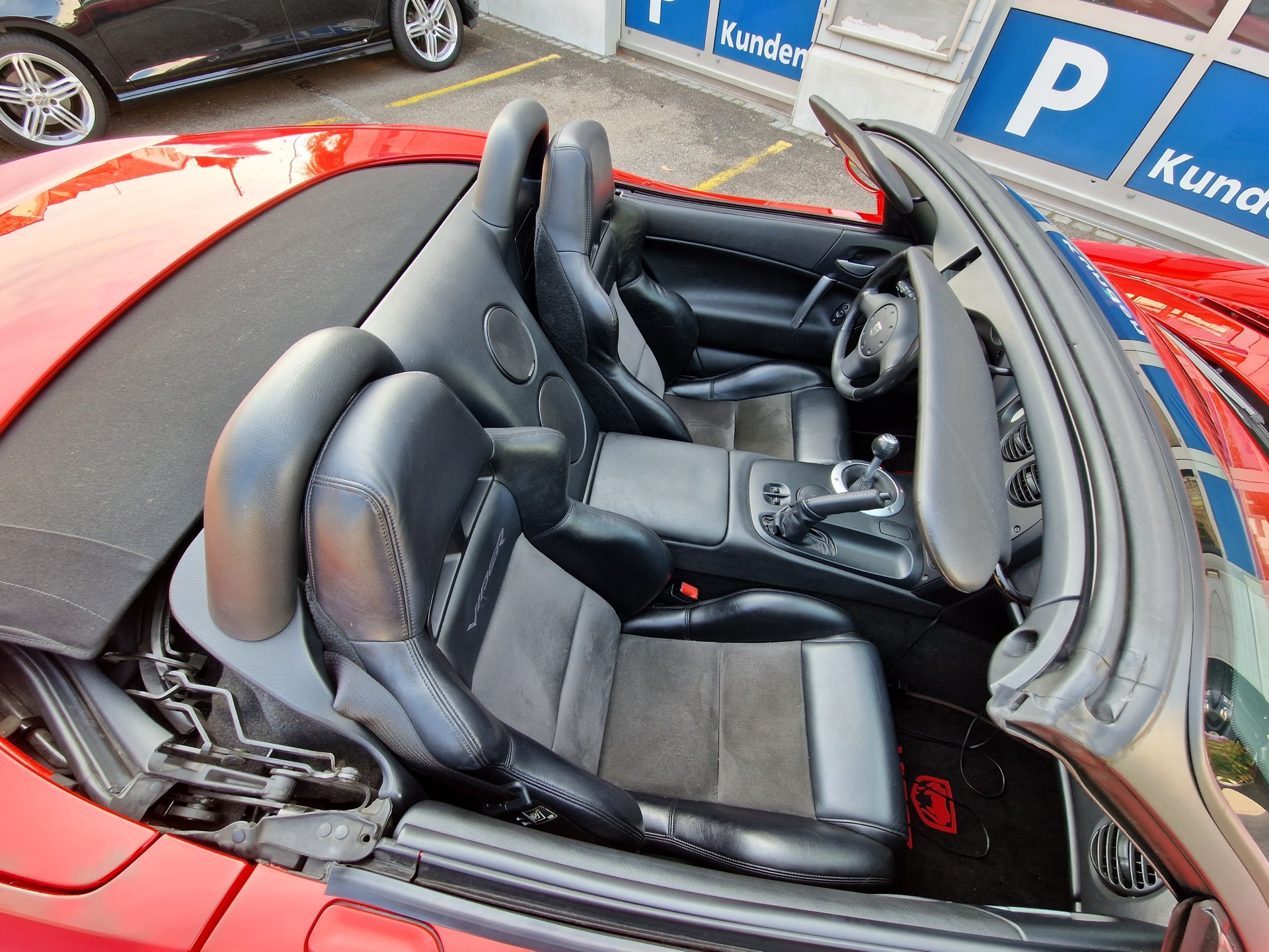 DODGE Viper SRT-10-image-10