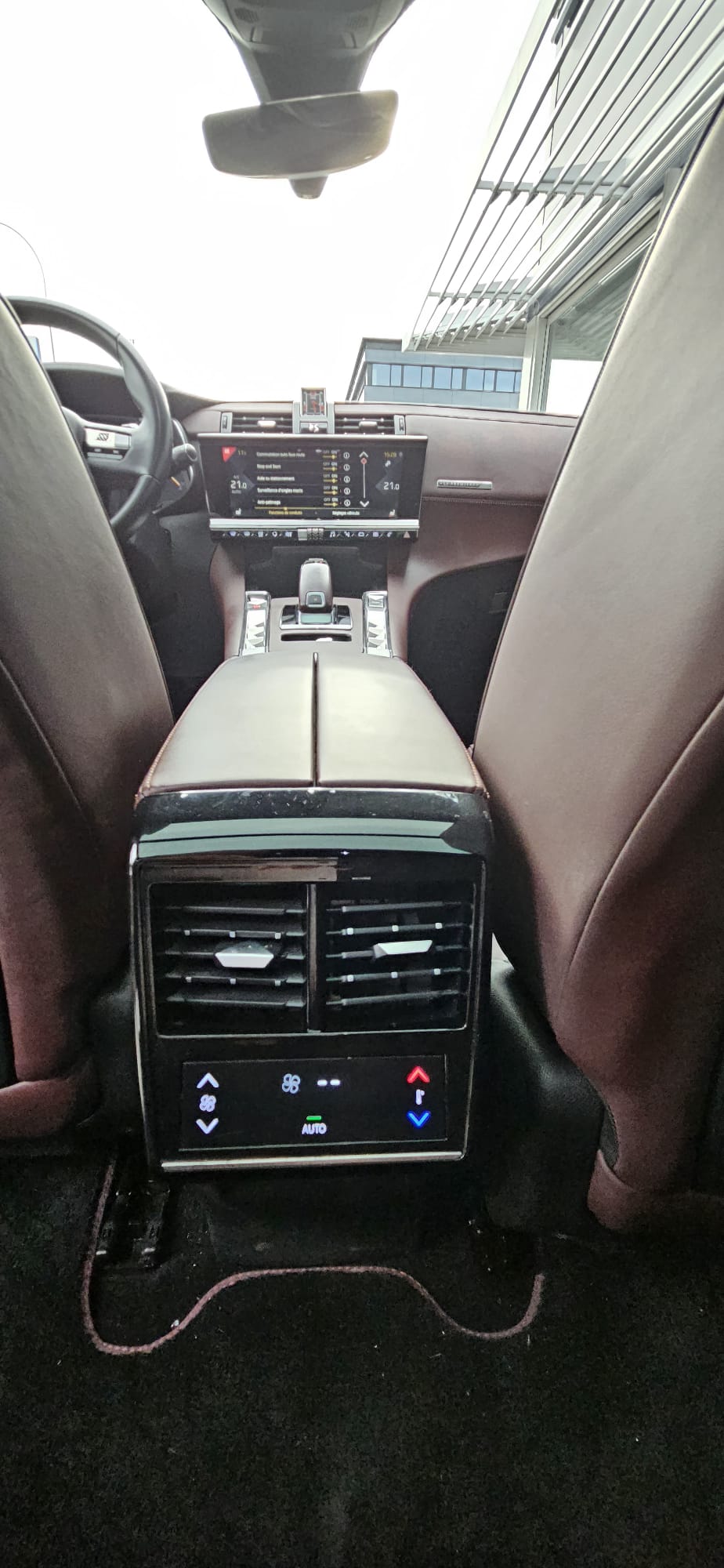 DS AUTOMOBILES DS7 Crossback 2.0 BlueHDi 180 GRAND CHIC LA PREMIERE-image-10