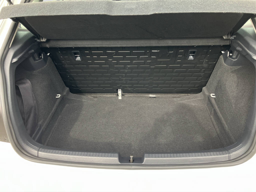 VW Polo 1.0 MPI 80-image-12